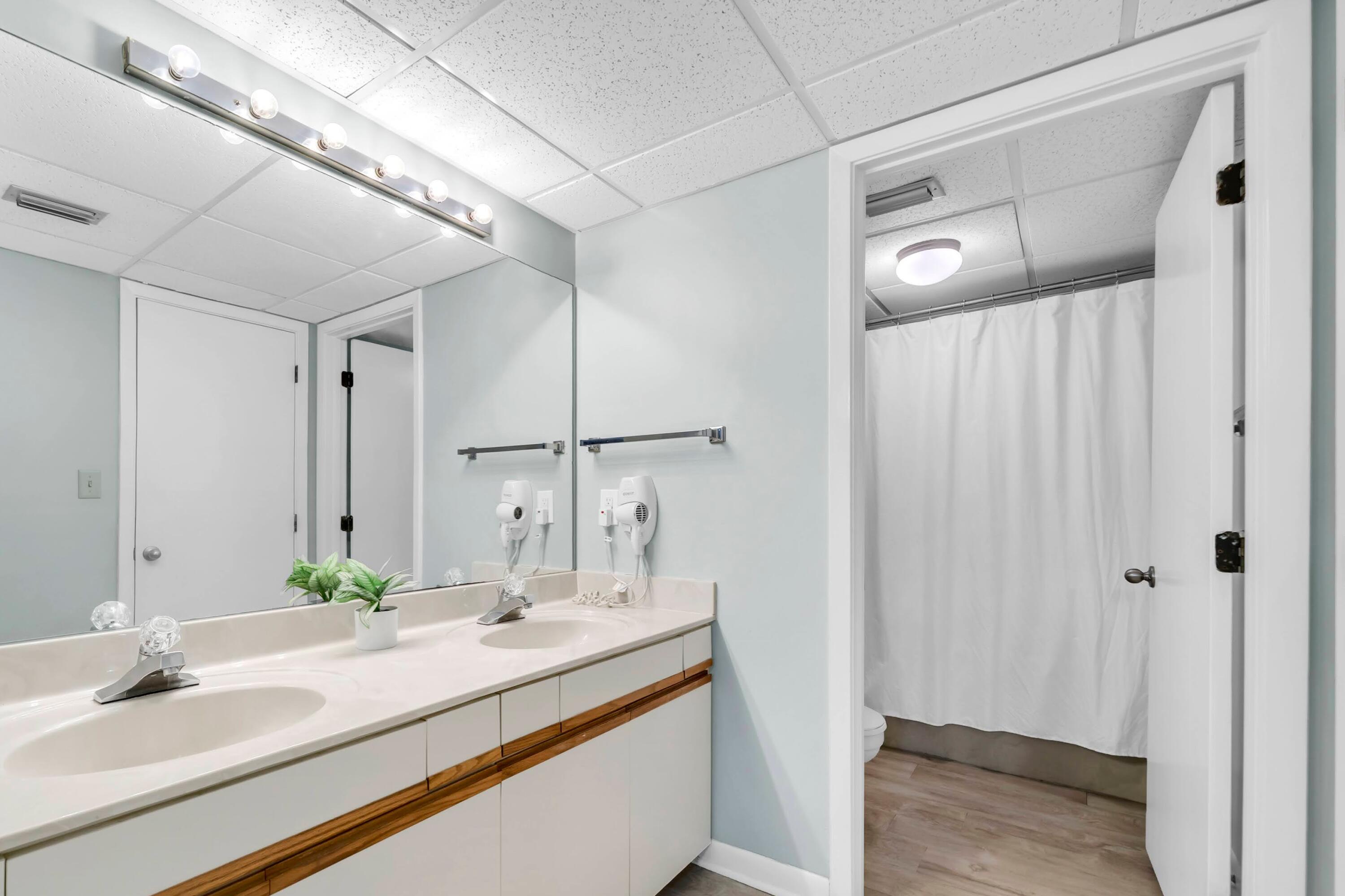 Edgewater Tower II - Residential