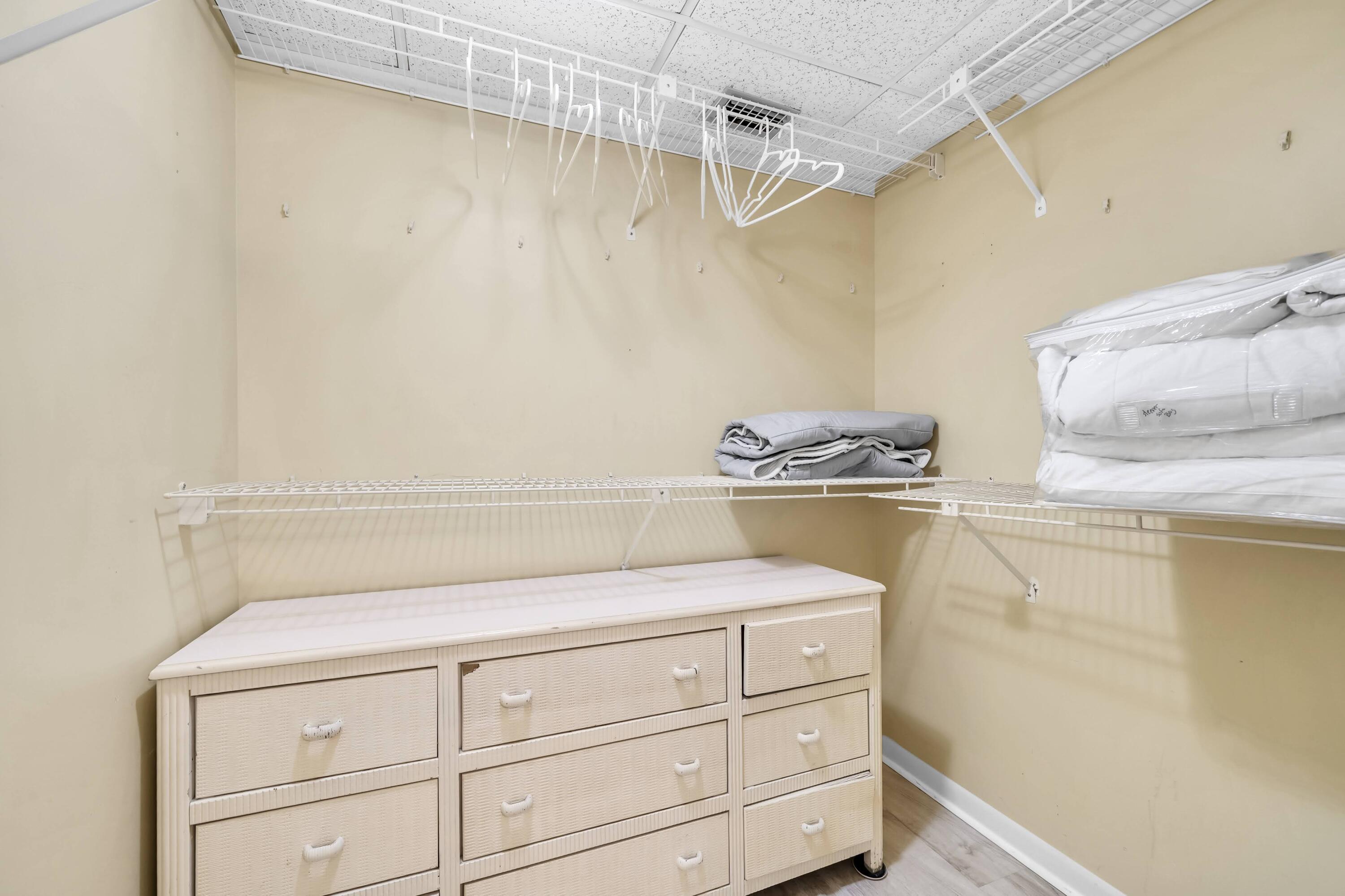 Edgewater Tower II - Residential