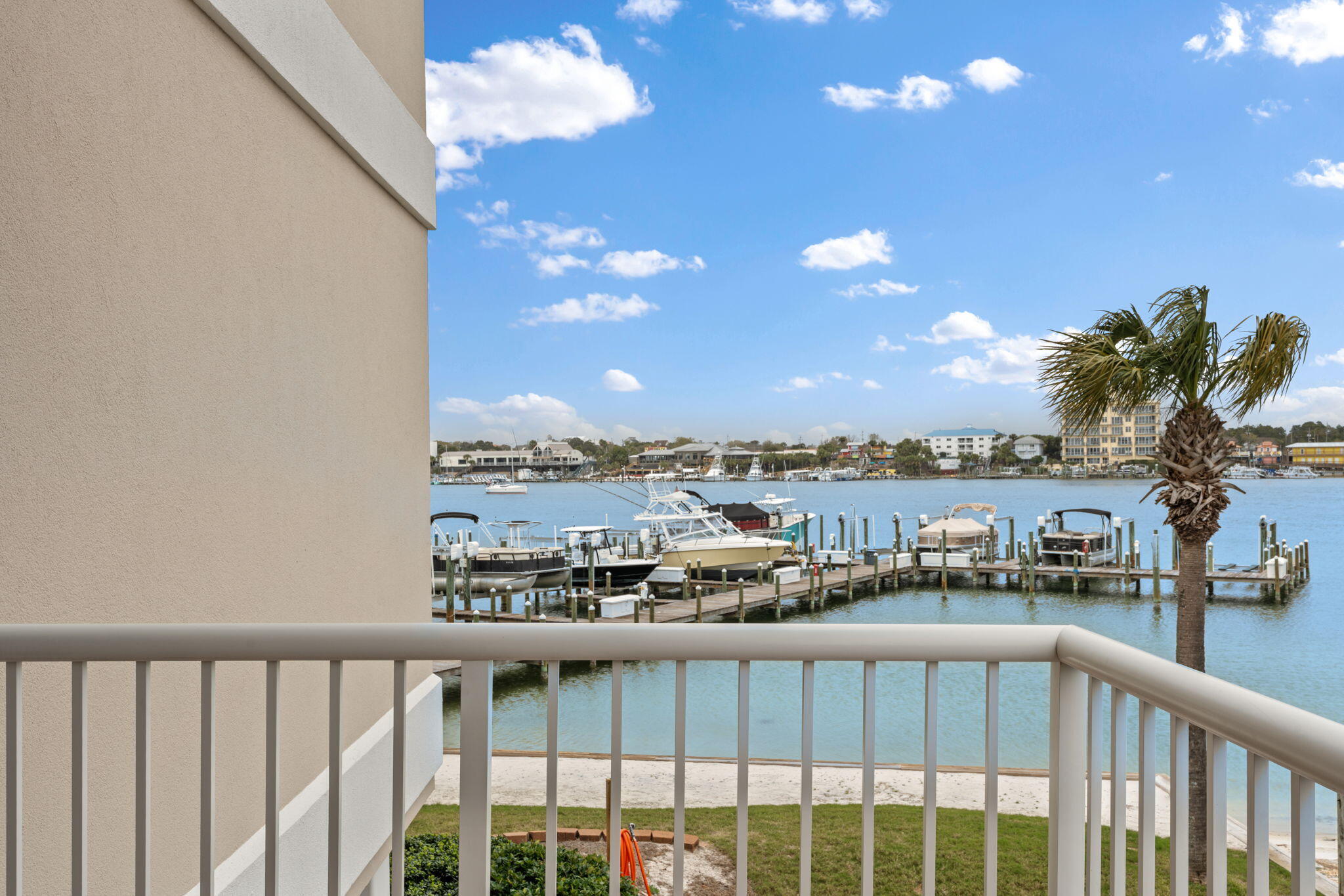 SUN KING TOWERS PH 1 - Residential