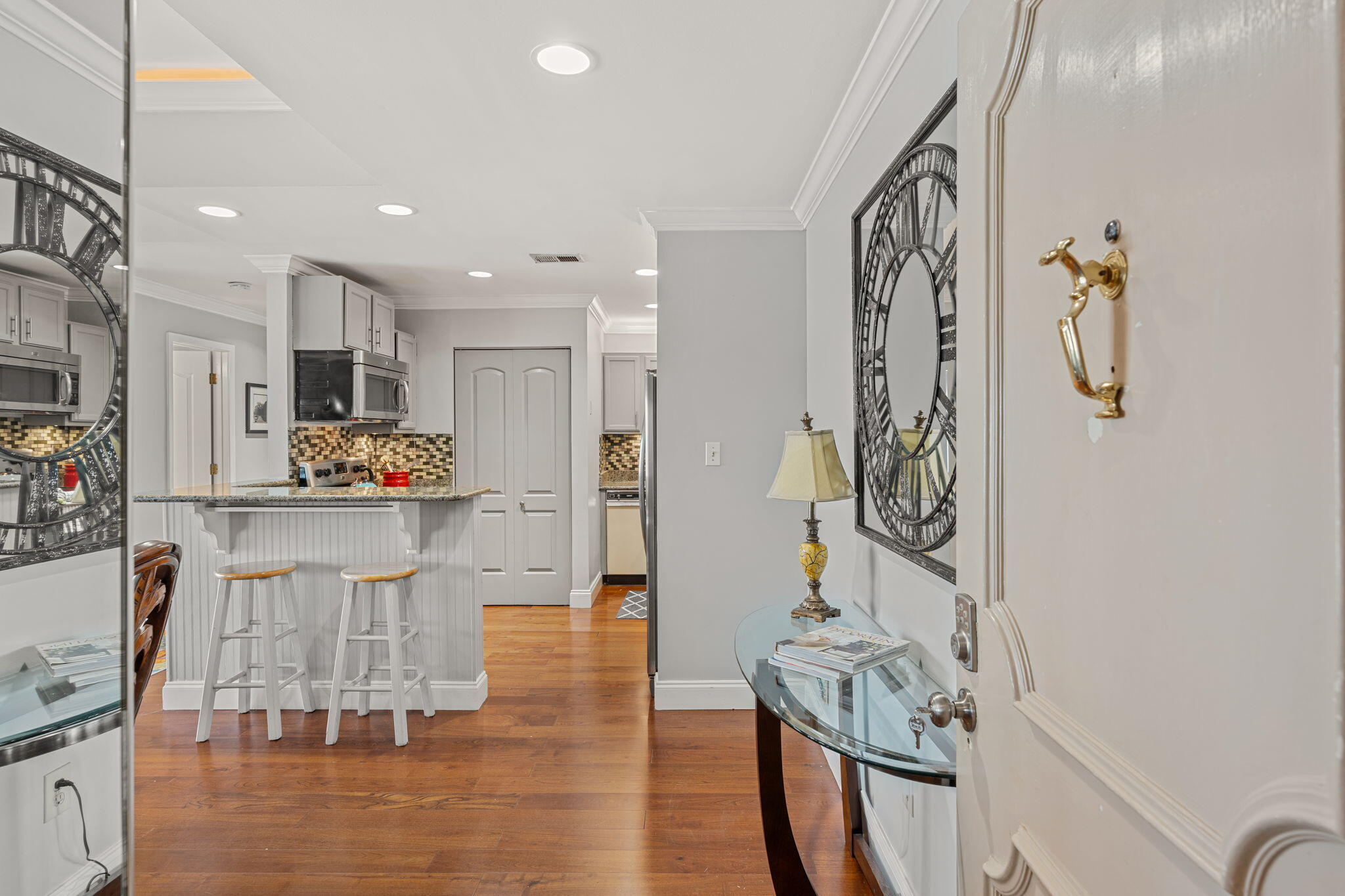 SUN KING TOWERS PH 1 - Residential