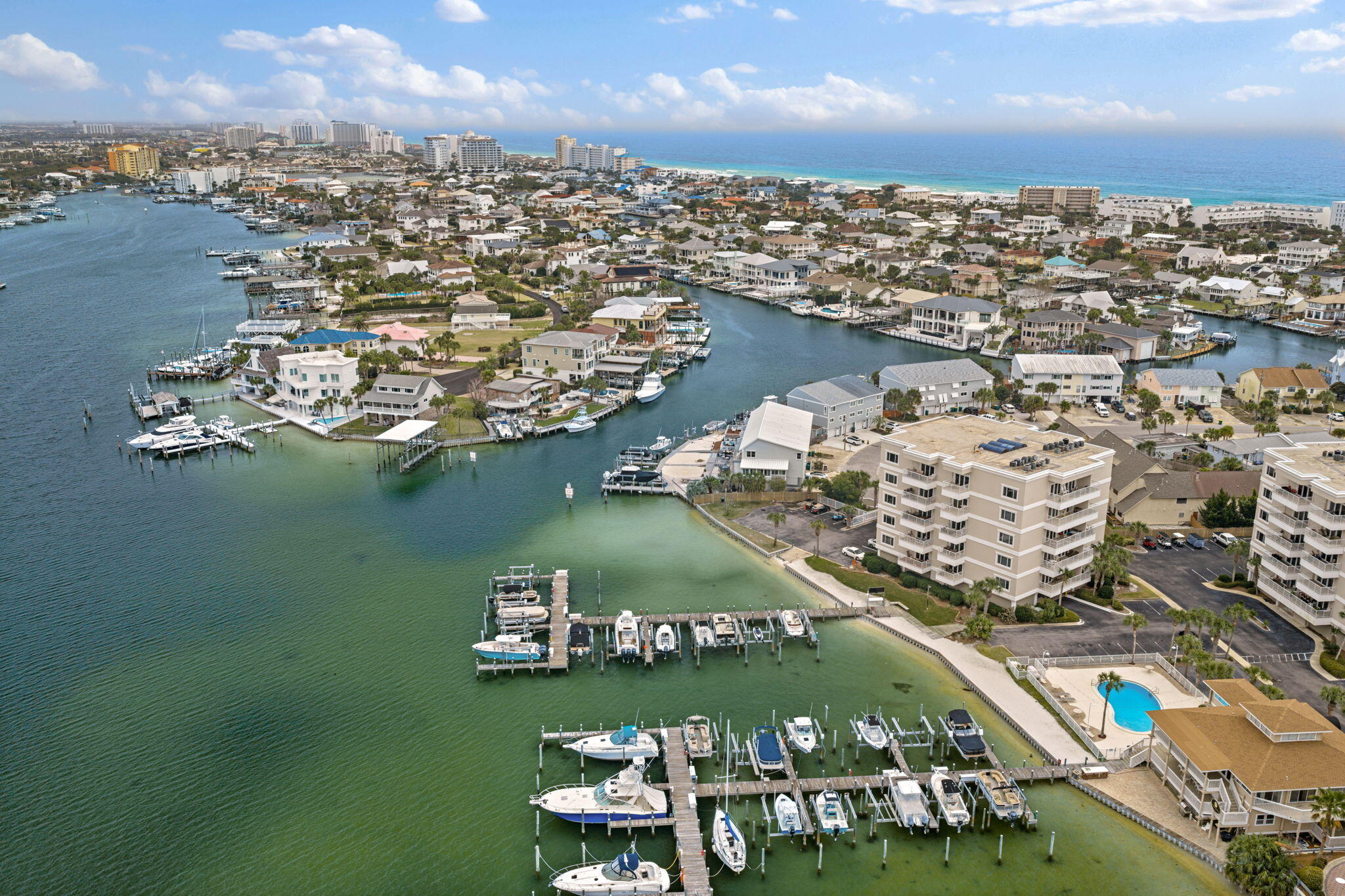 SUN KING TOWERS PH 1 - Residential