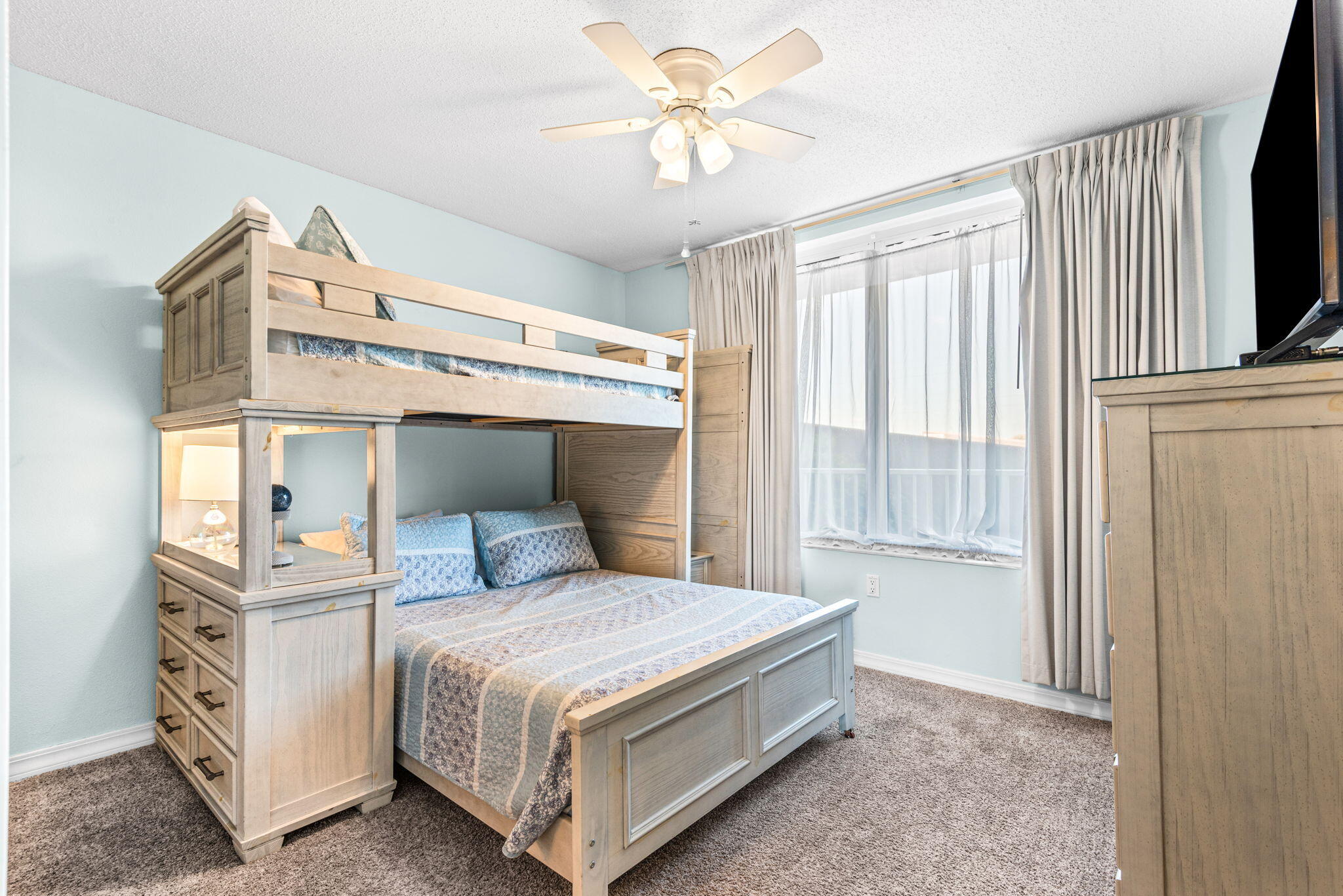 ISLAND PRINCESS - Residential