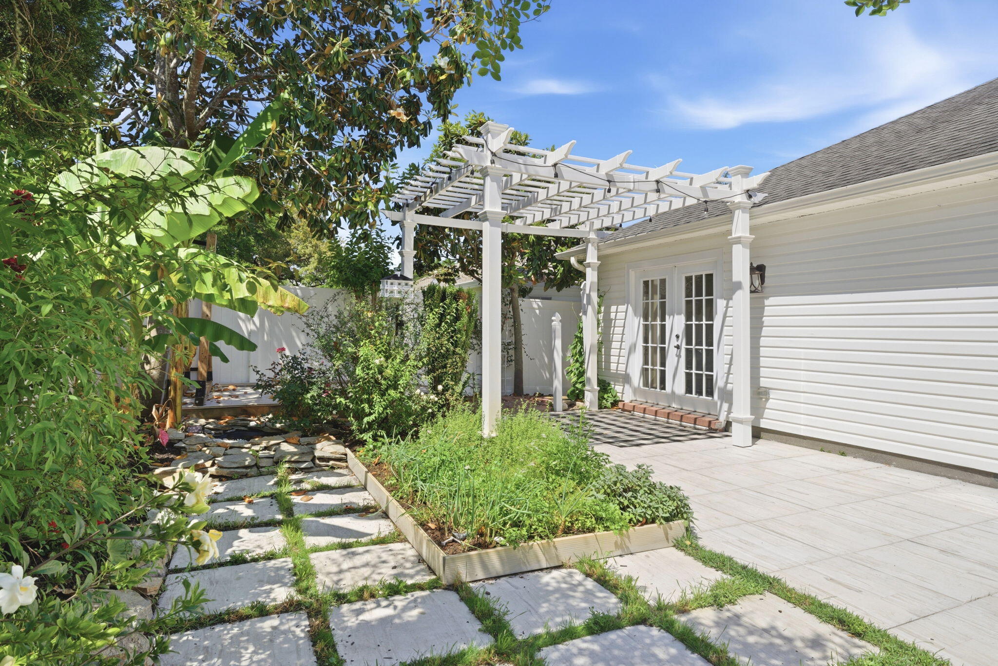 SOUTHERN OAKS PLANTATION - Residential