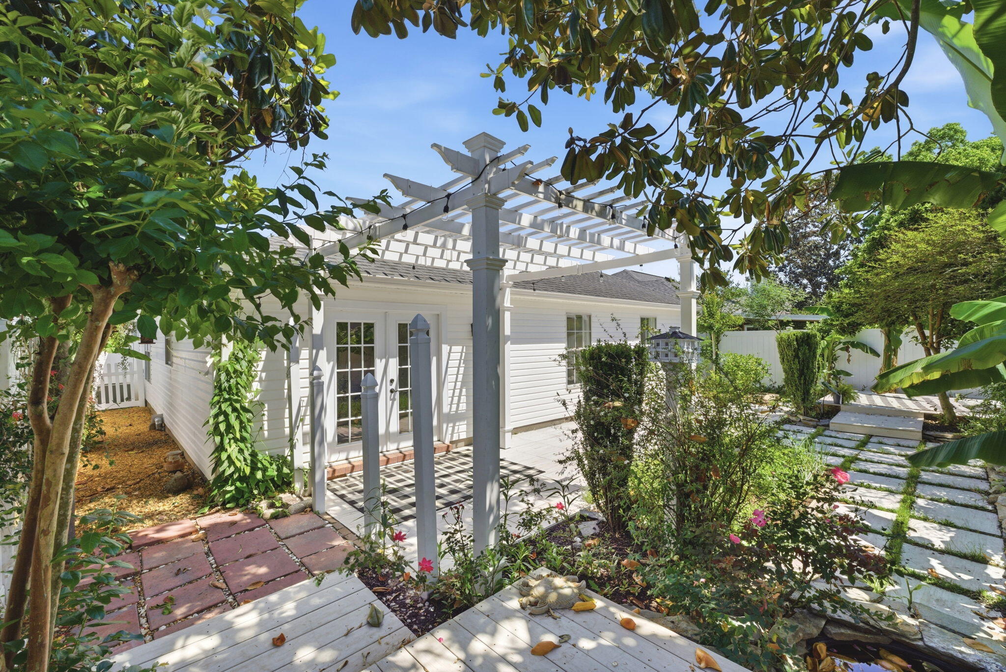SOUTHERN OAKS PLANTATION - Residential