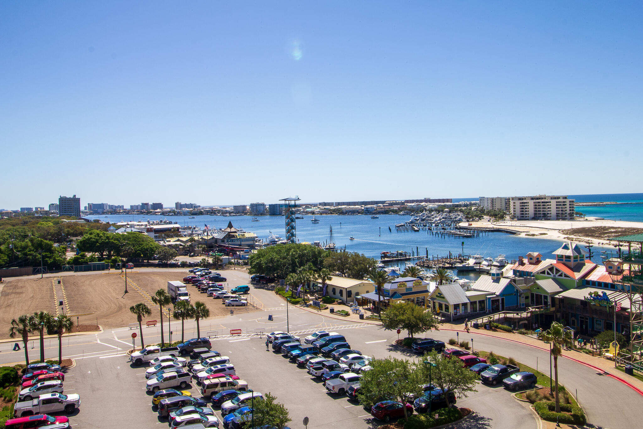 EMERALD GRANDE - Residential