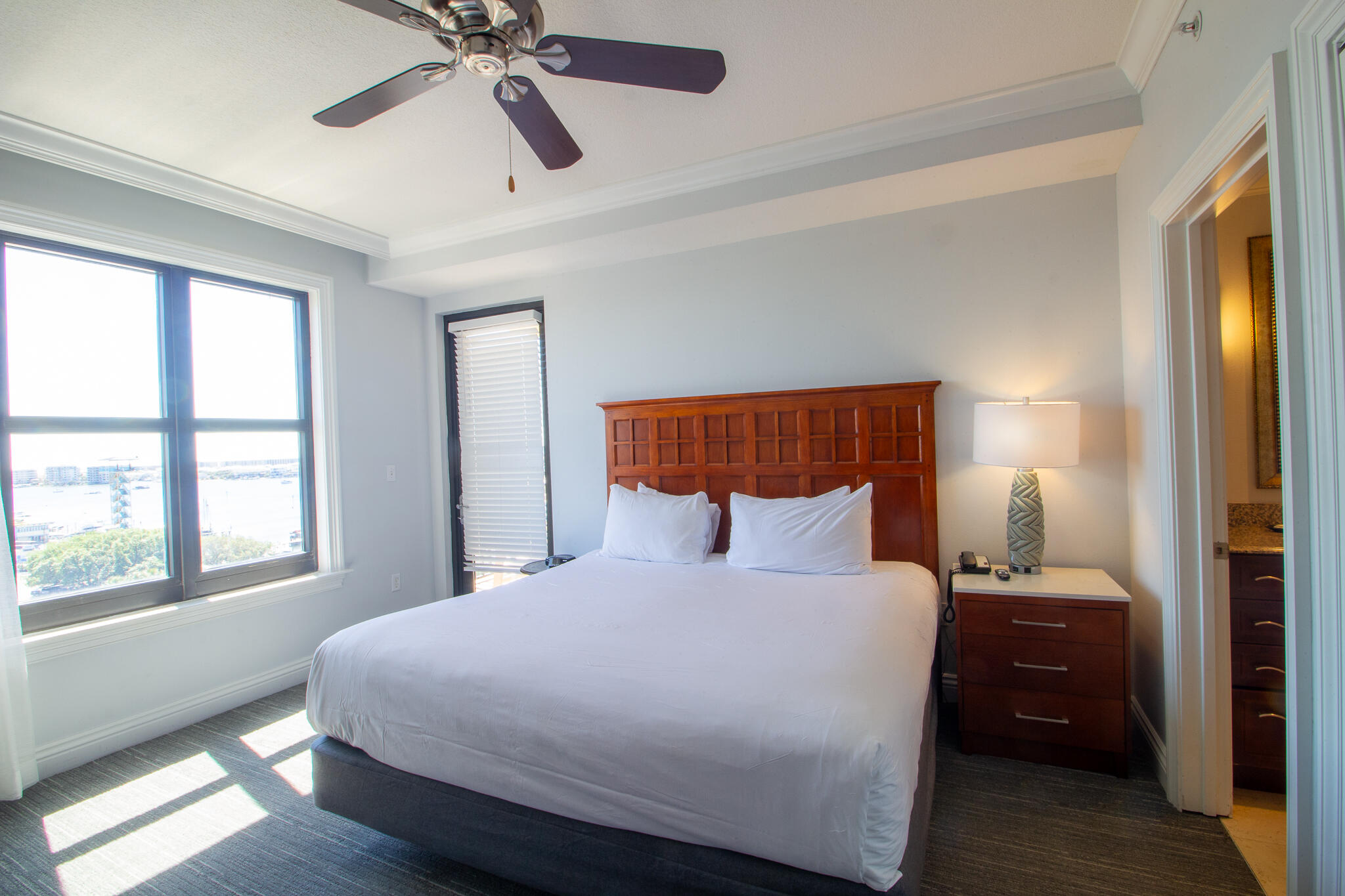 EMERALD GRANDE - Residential