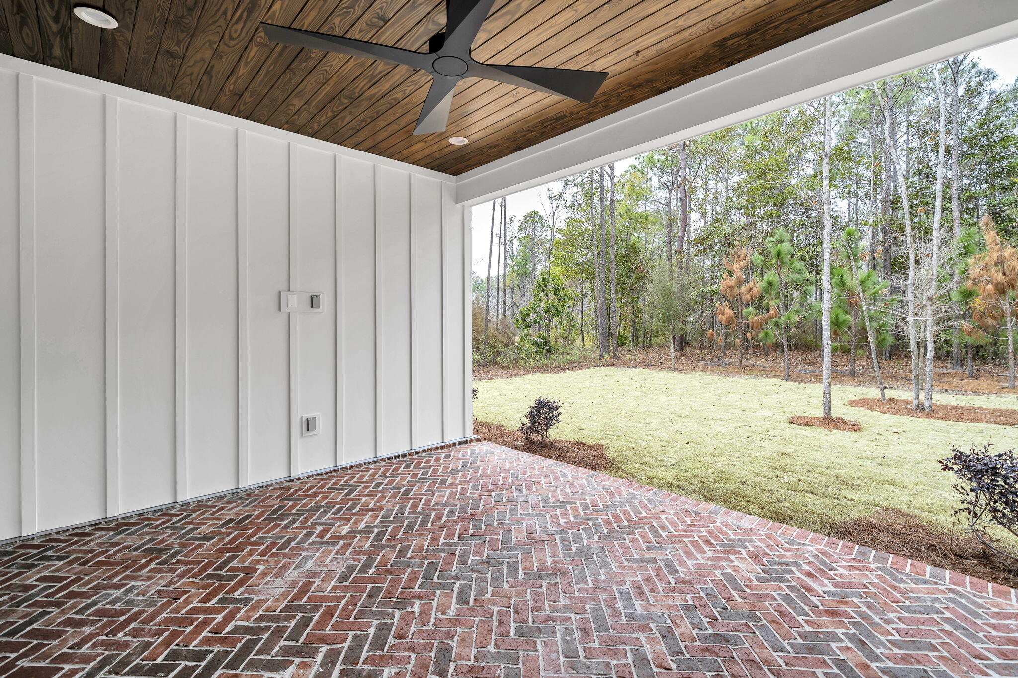 STEAMBOAT LANDING - Residential