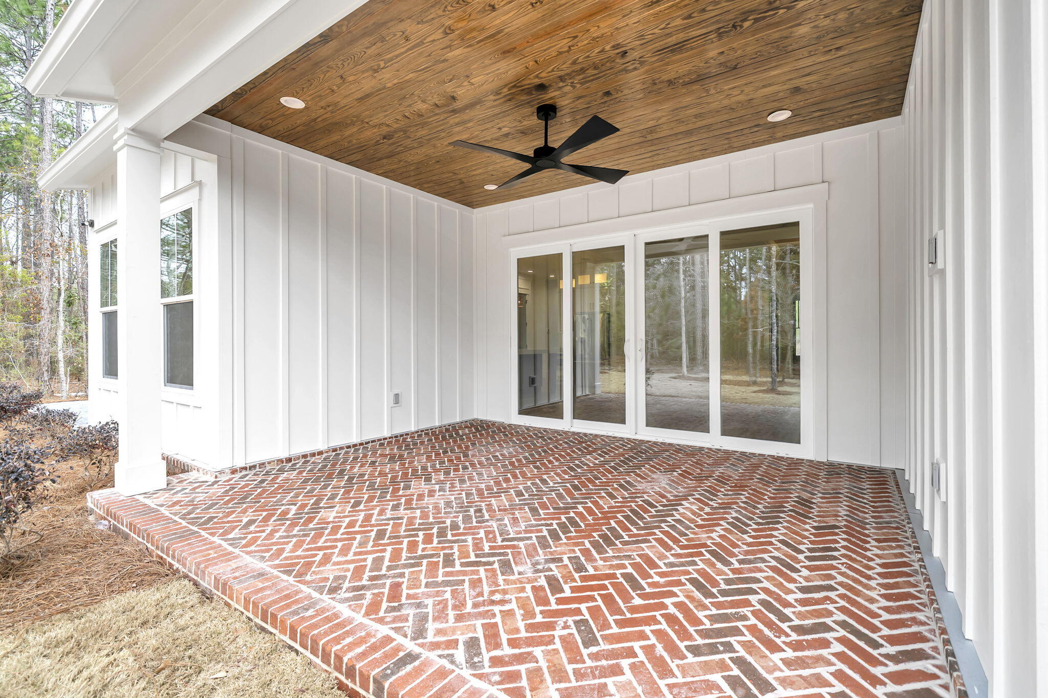 STEAMBOAT LANDING - Residential