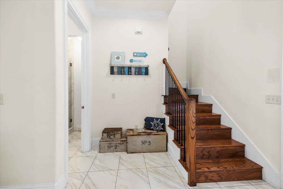 MIRAMAR BEACH VILLAS - Residential