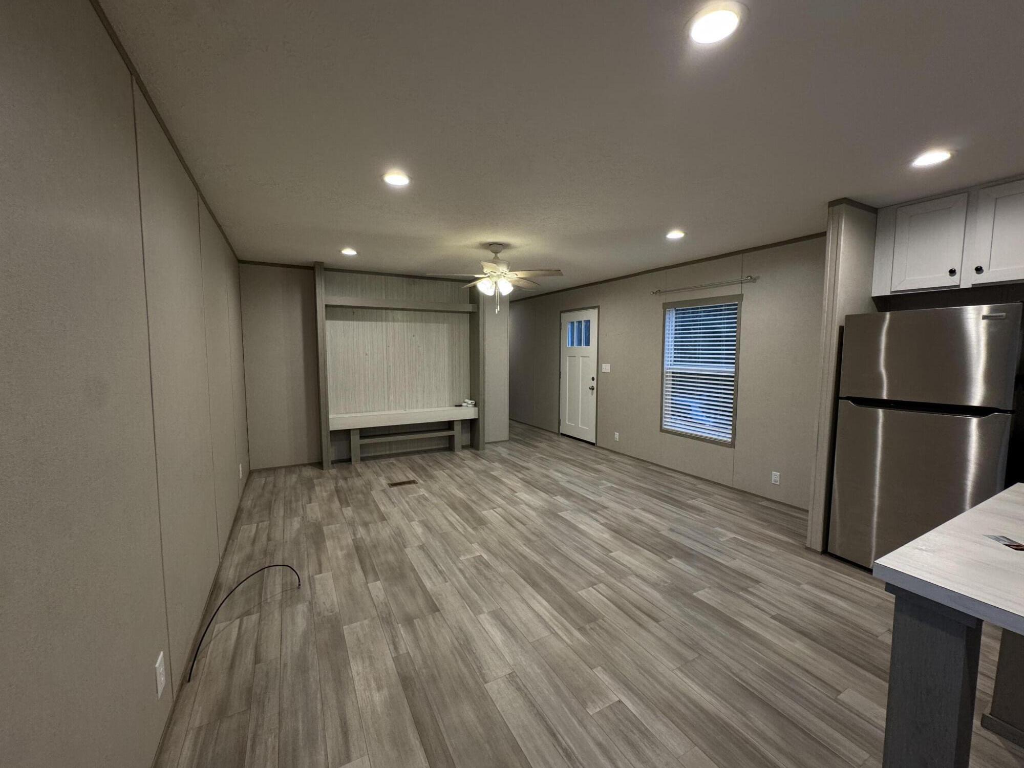 OAKWOOD HILLS UNIT 3 - Residential