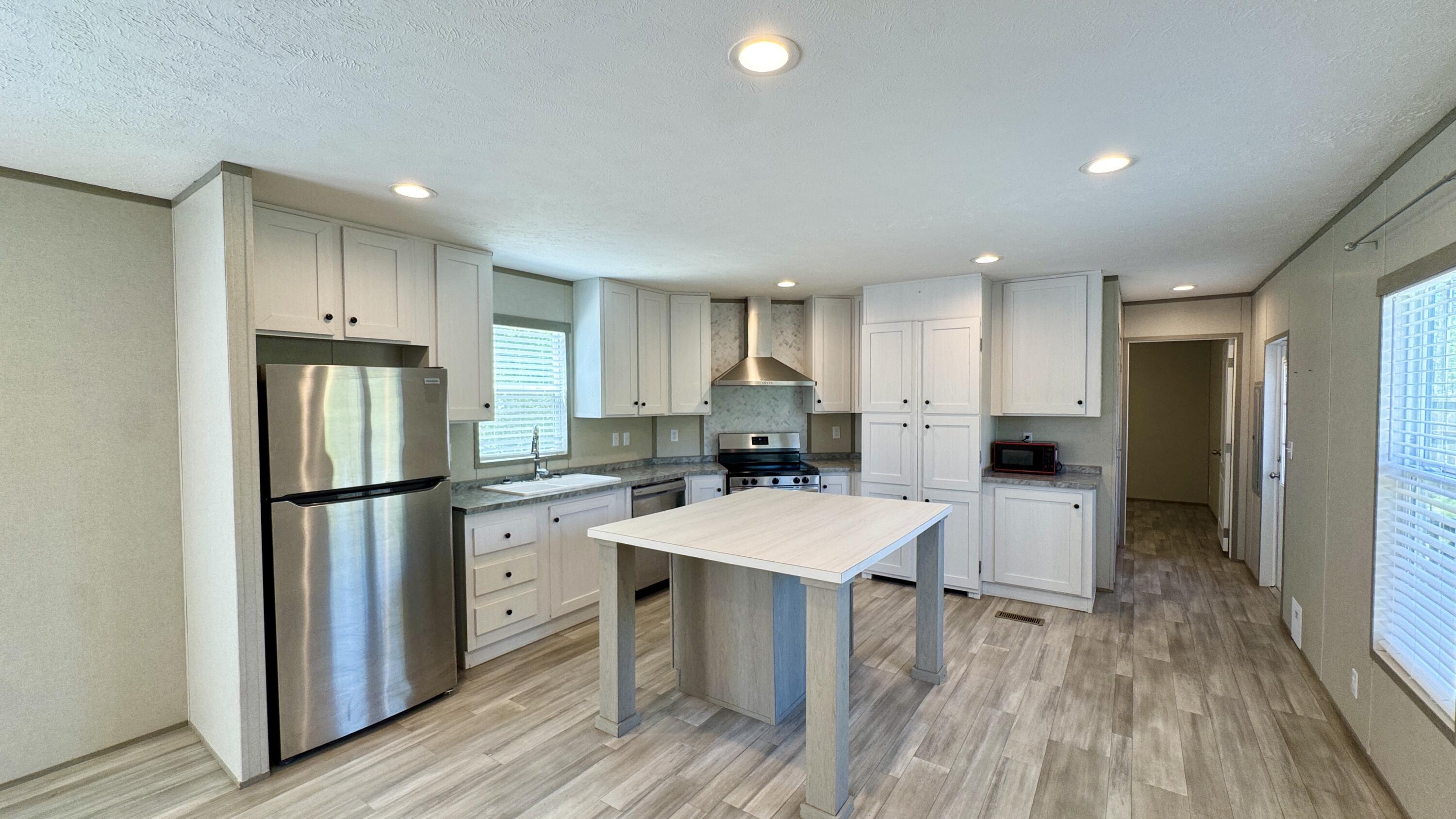 OAKWOOD HILLS UNIT 3 - Residential