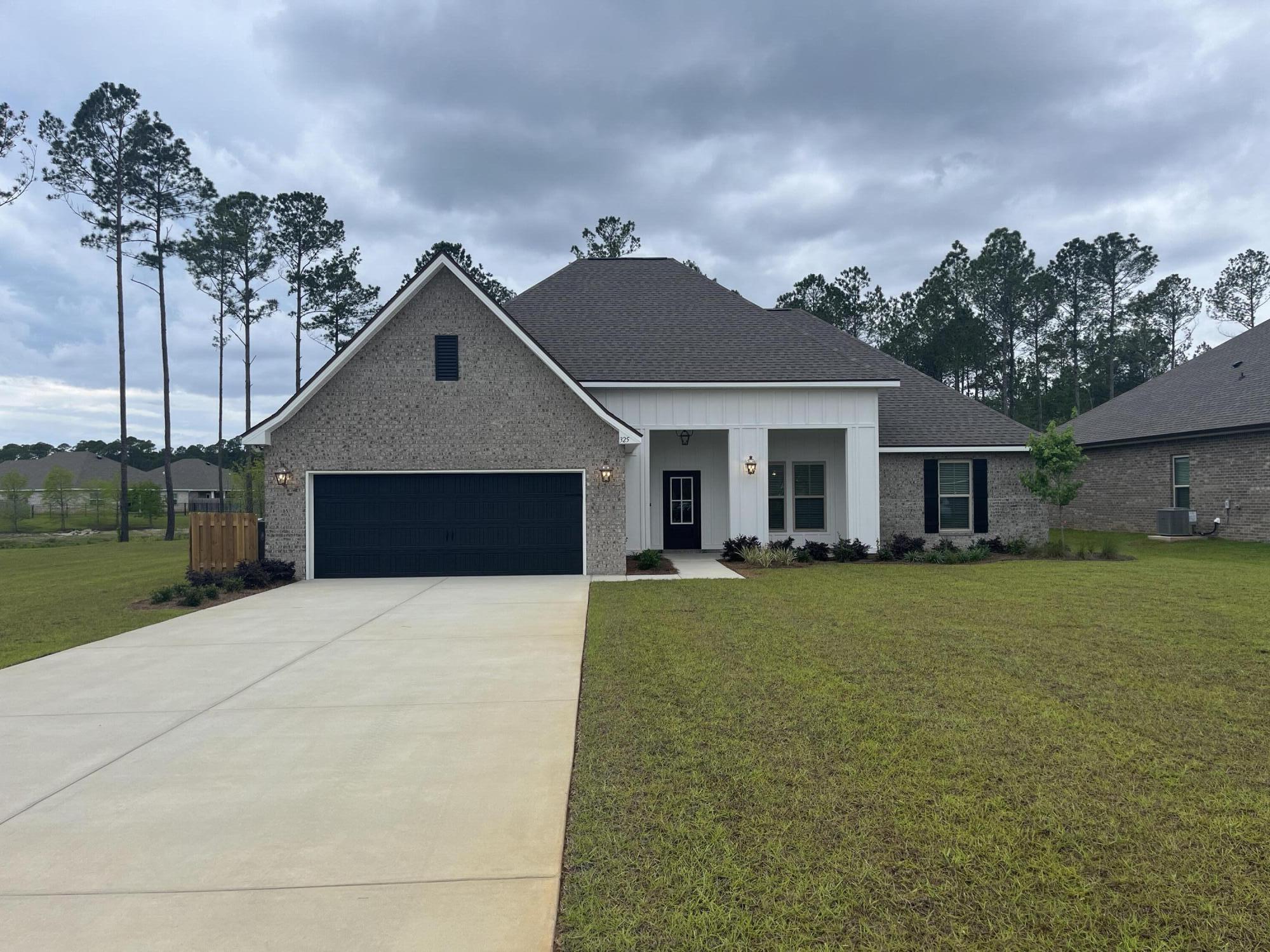 HAMMOCK BAY - LANTERNS - Residential