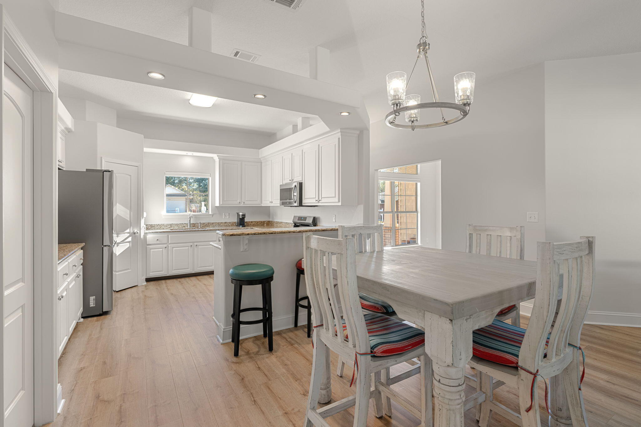 FOX VALLEY - Residential