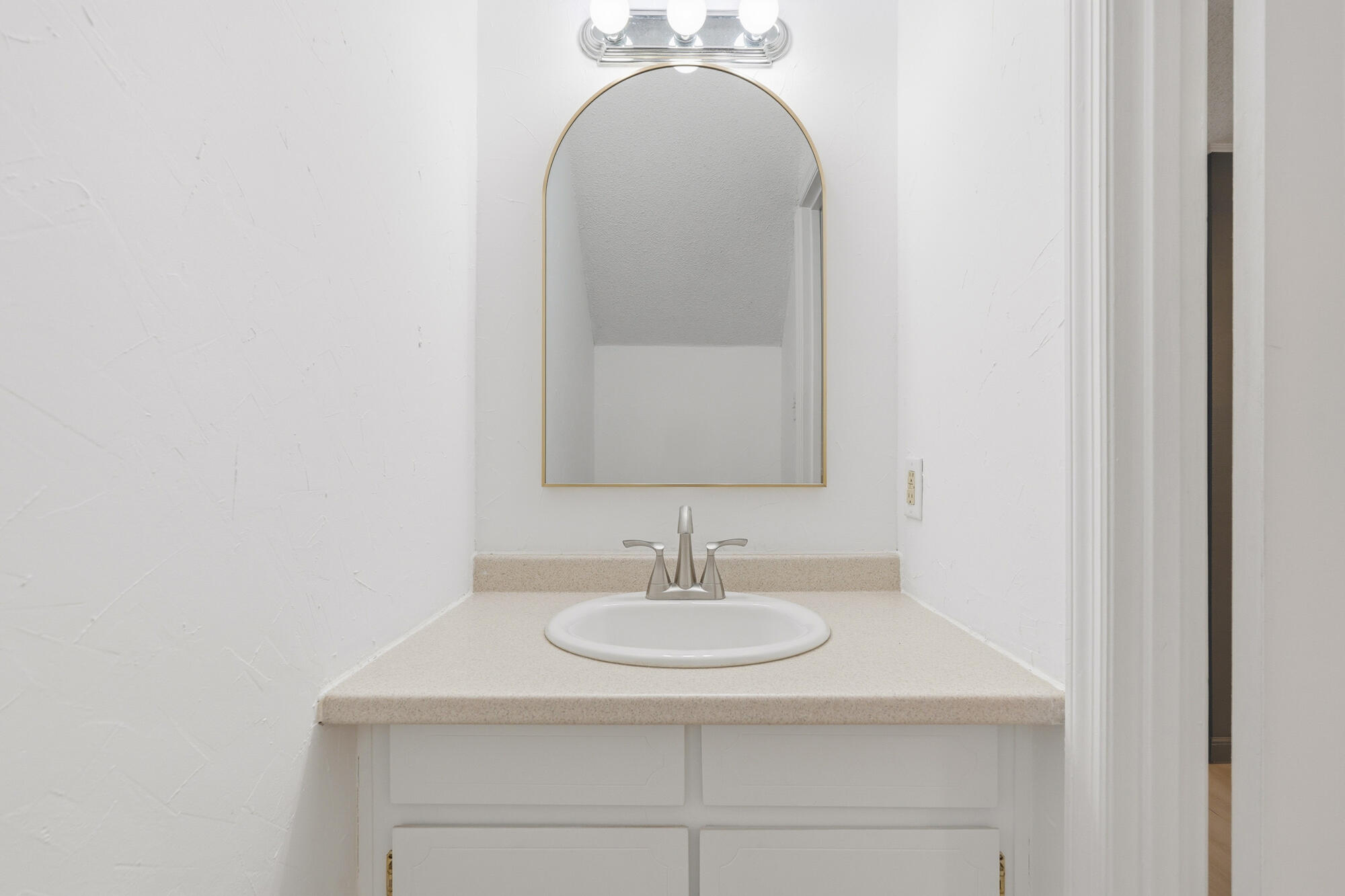 TWIN OAKS - Residential