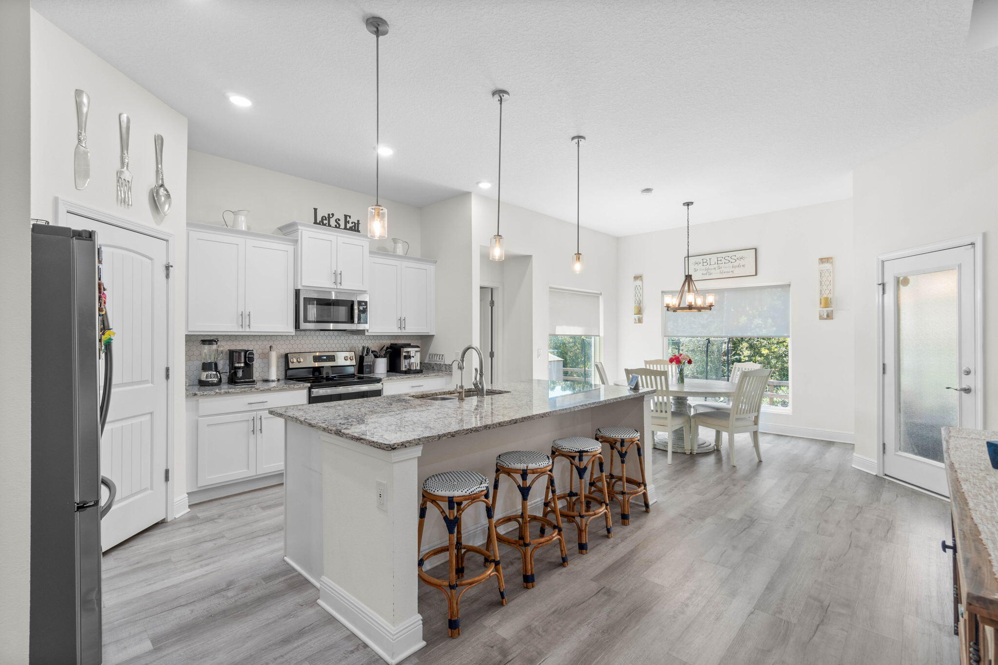 HOLLEY BY THE SEA - Residential