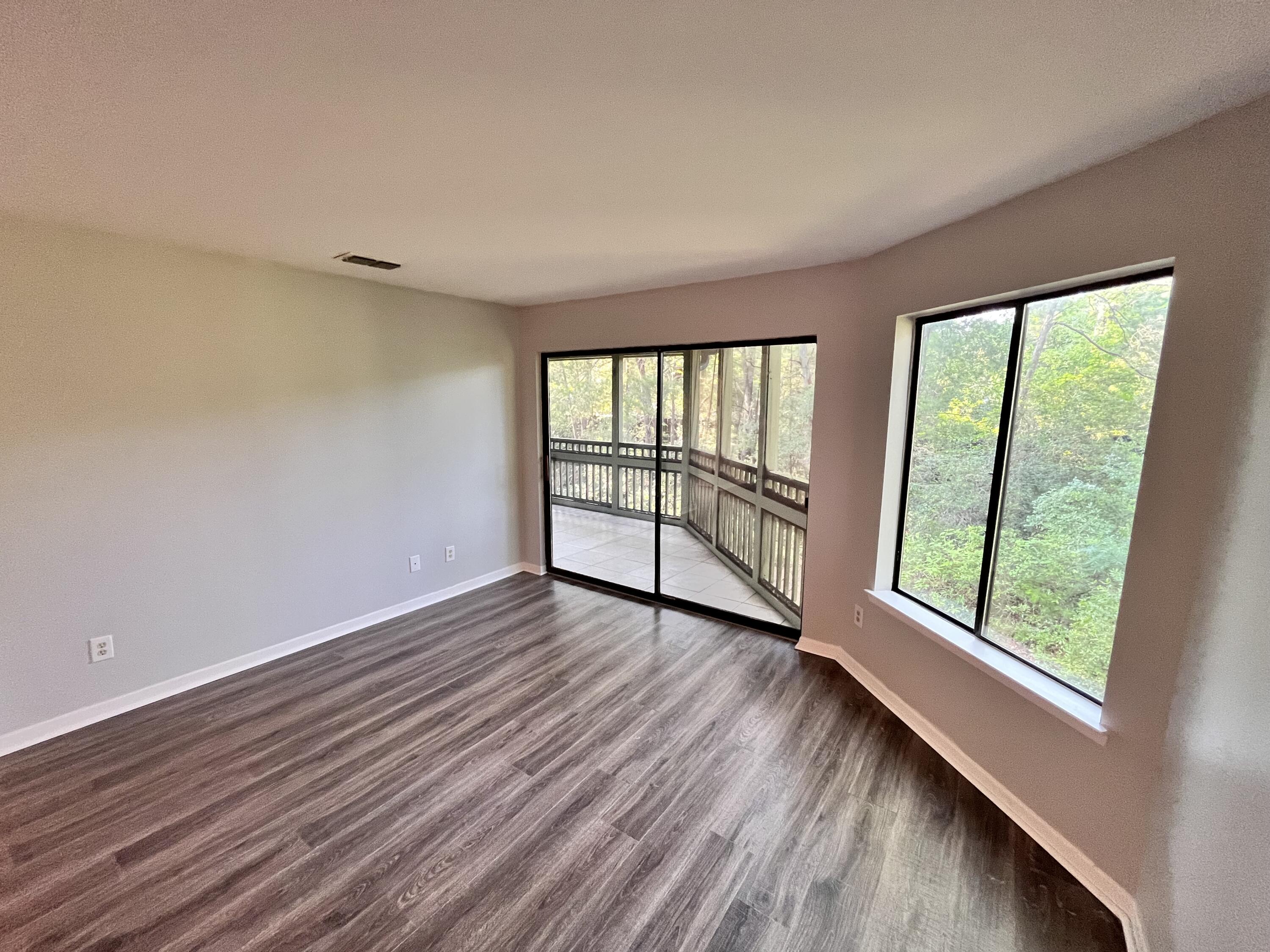 GARDEN OAKS CONDO - Residential Lease