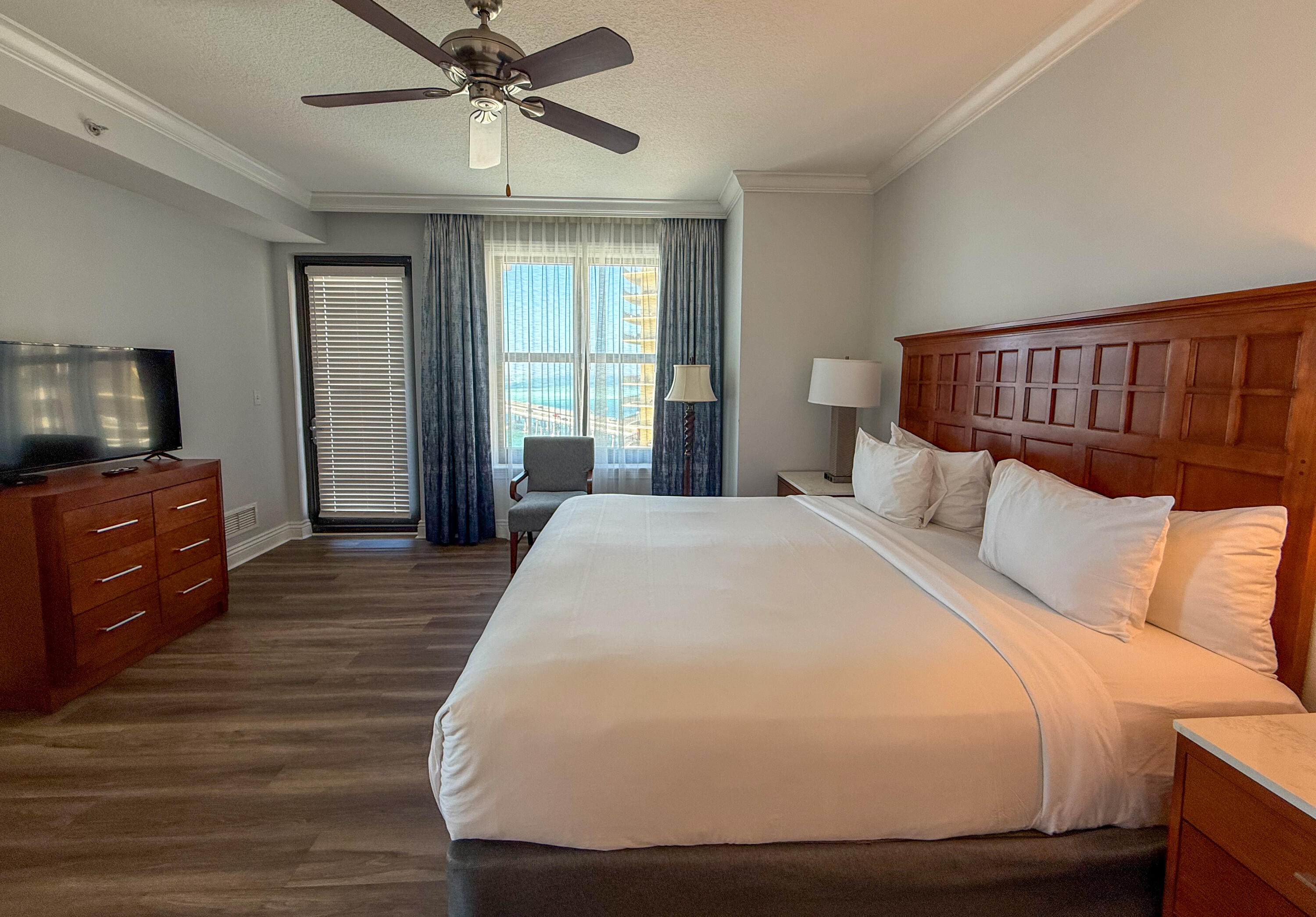 EMERALD GRANDE - Residential