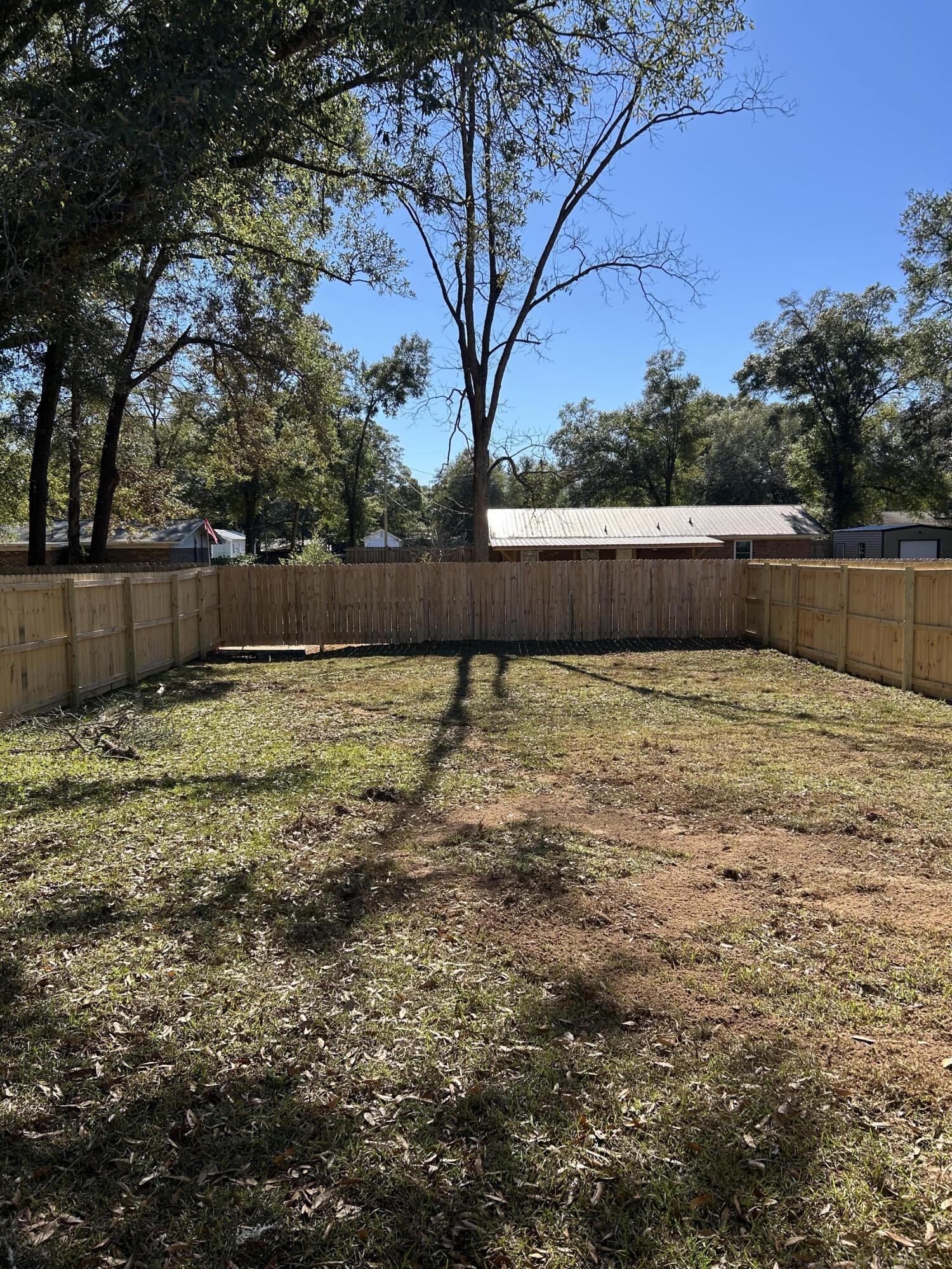 MORRIS ADDN TO CRESTVIEW - Residential