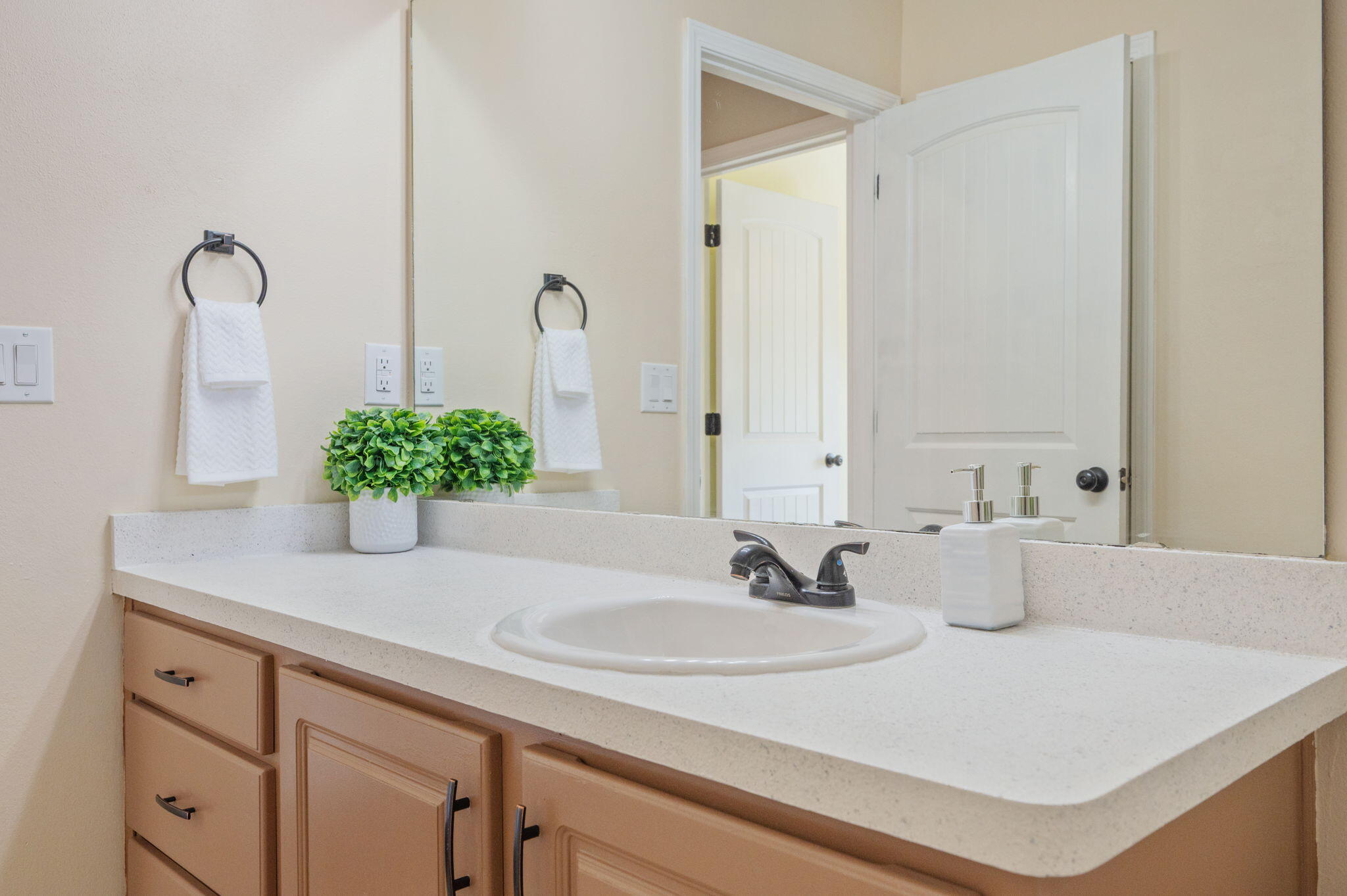 BROOKE ESTATES PH I - Residential