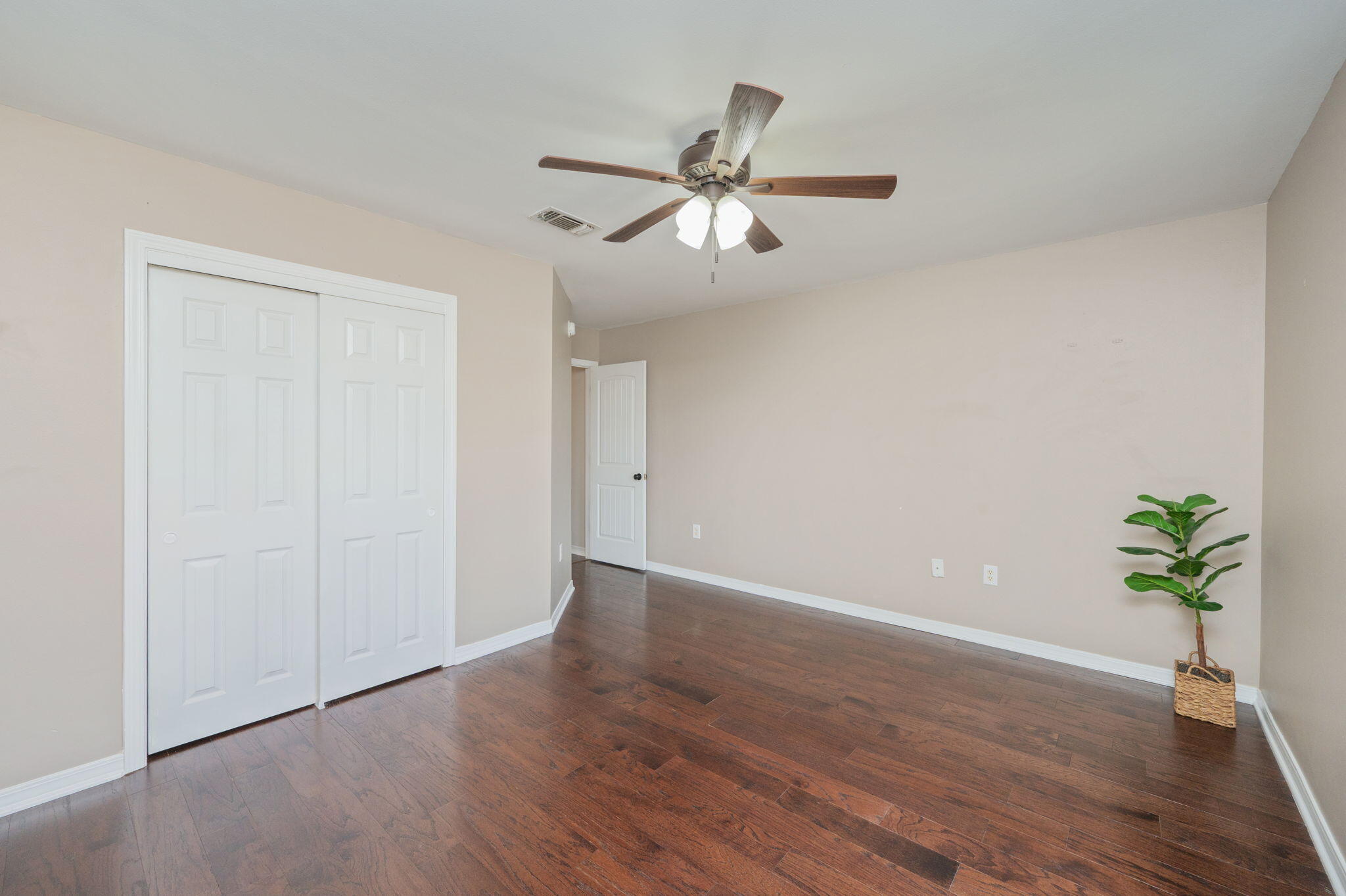 BROOKE ESTATES PH I - Residential