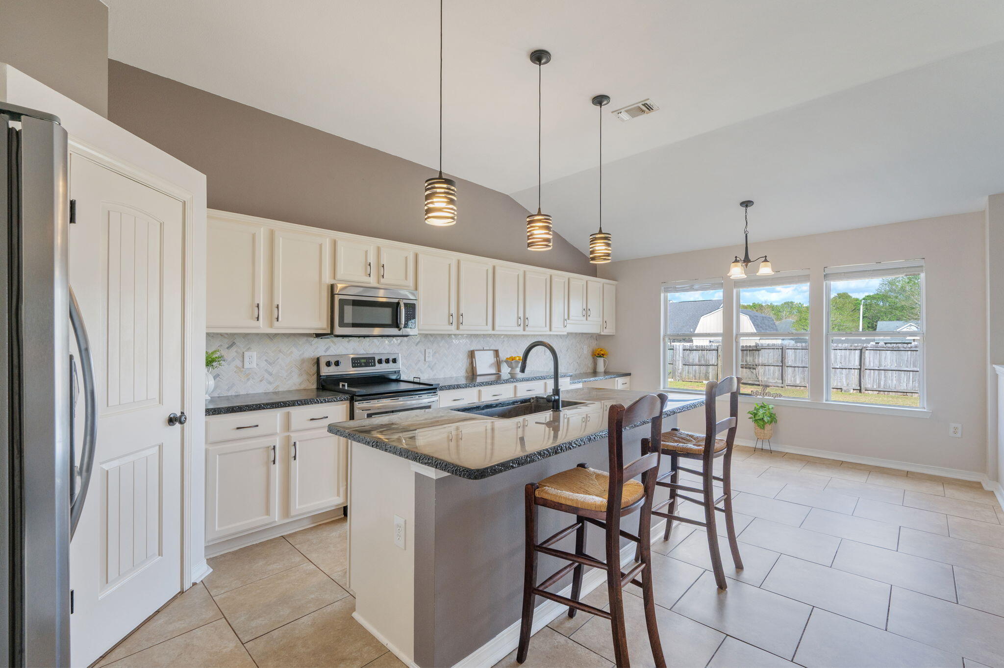 BROOKE ESTATES PH I - Residential