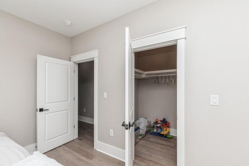 SACRED OAKS PH 1 - Residential