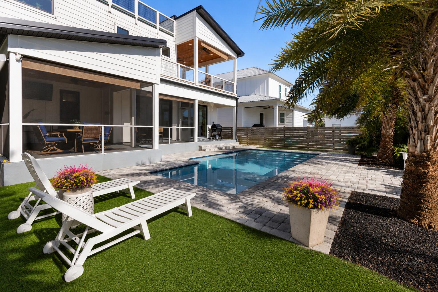 213 Pinetree Drive