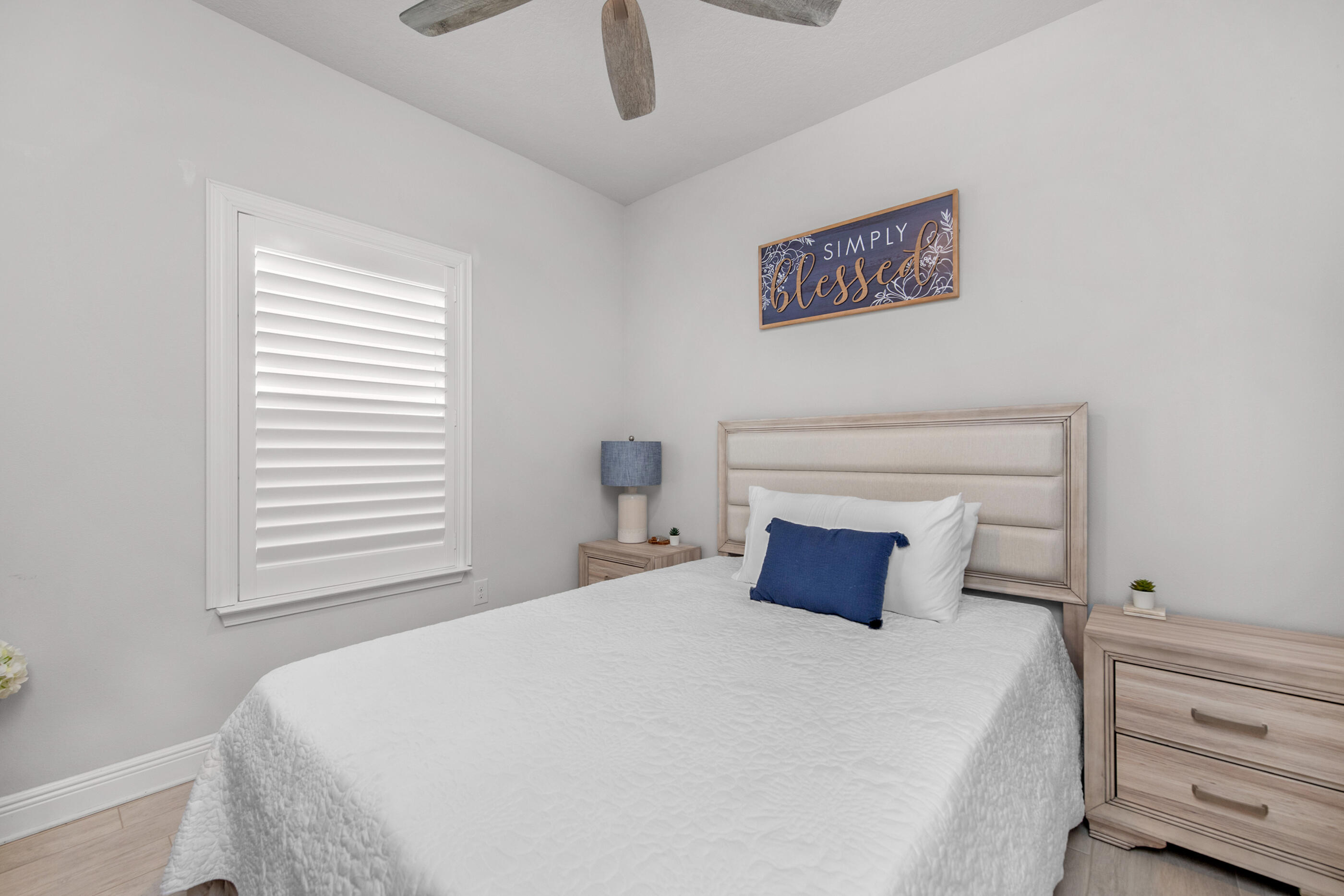 HAMMOCK BAY - FIREFLY - Residential