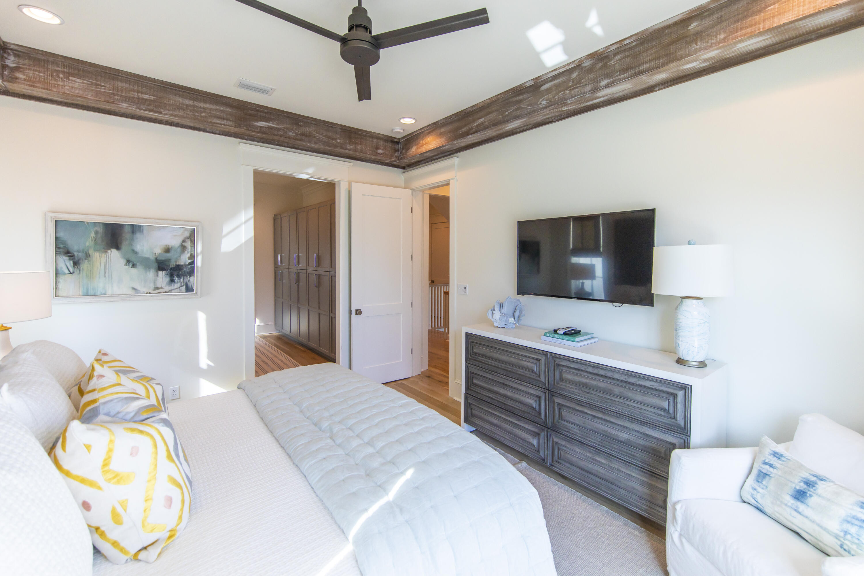 The Bluffs of Inlet - Residential