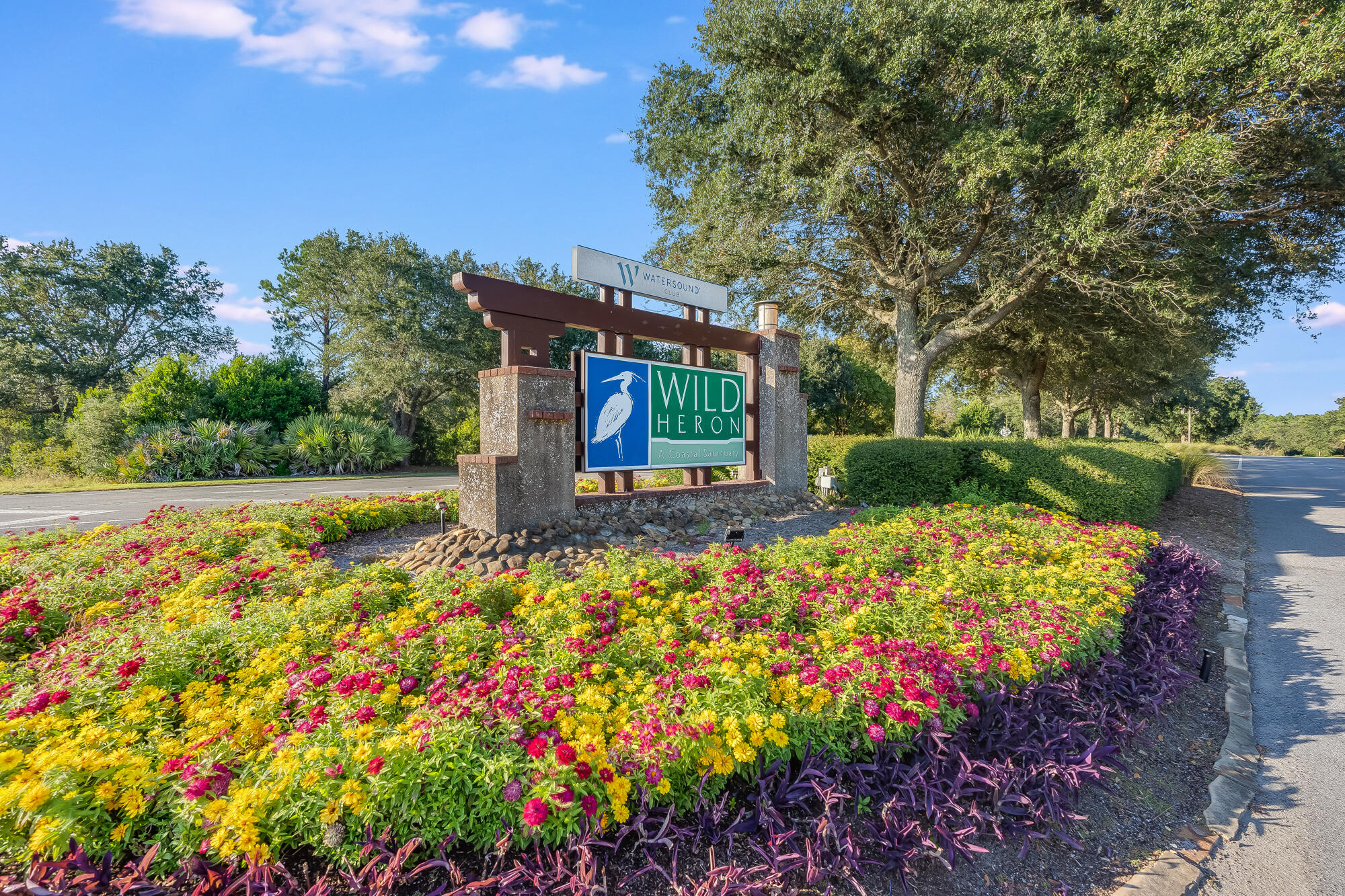WILD HERON LAKESIDE LODGE - Residential