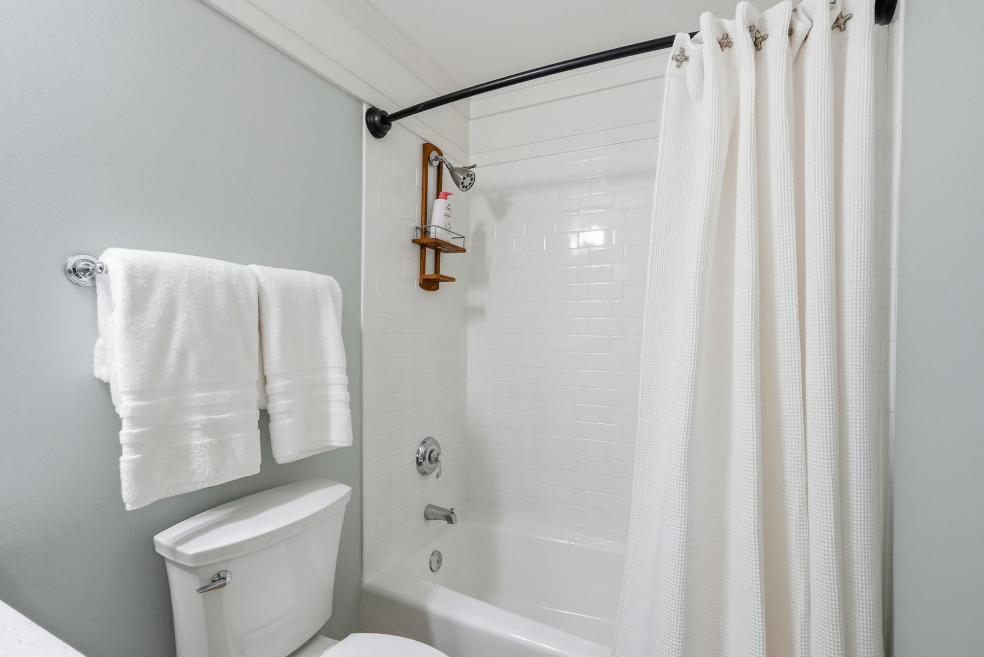 WILD HERON LAKESIDE LODGE - Residential