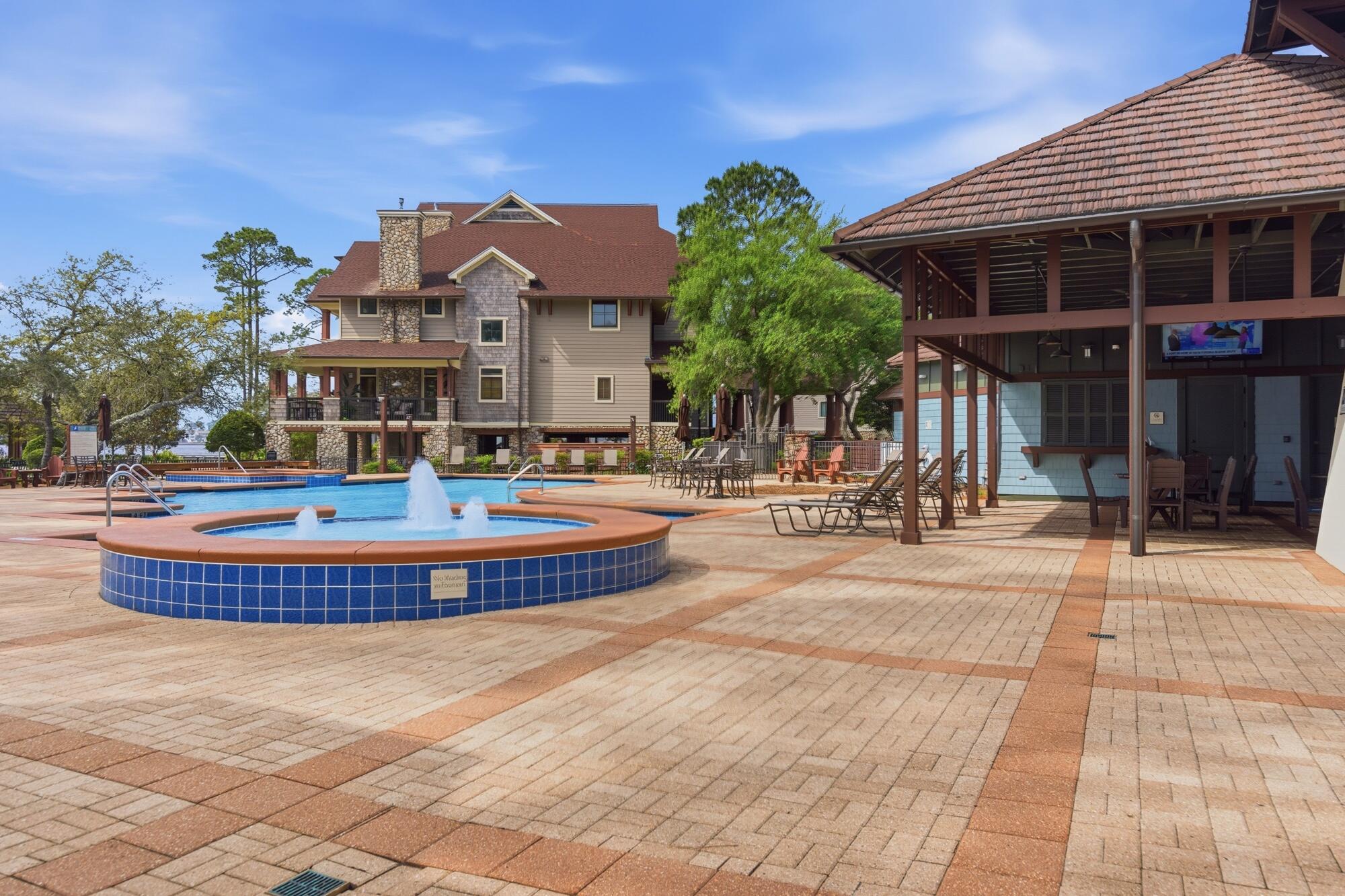 WILD HERON LAKESIDE LODGE - Residential