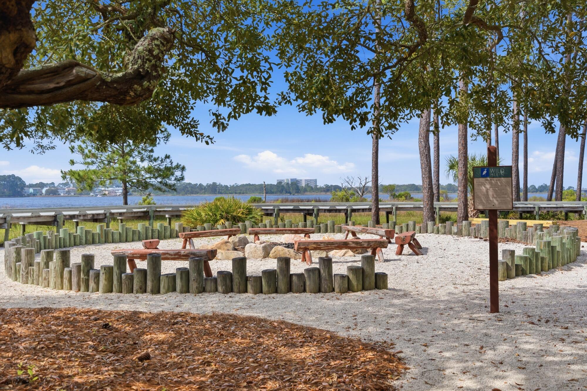 WILD HERON LAKESIDE LODGE - Residential