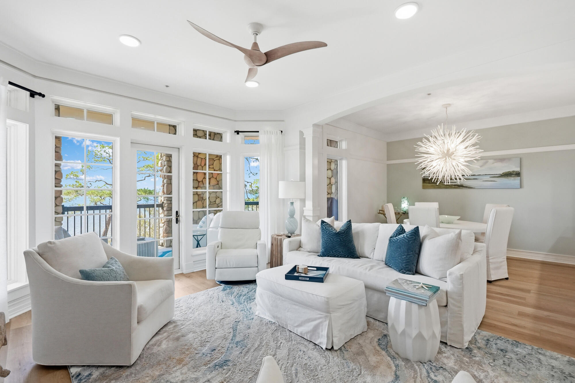 WILD HERON LAKESIDE LODGE - Residential