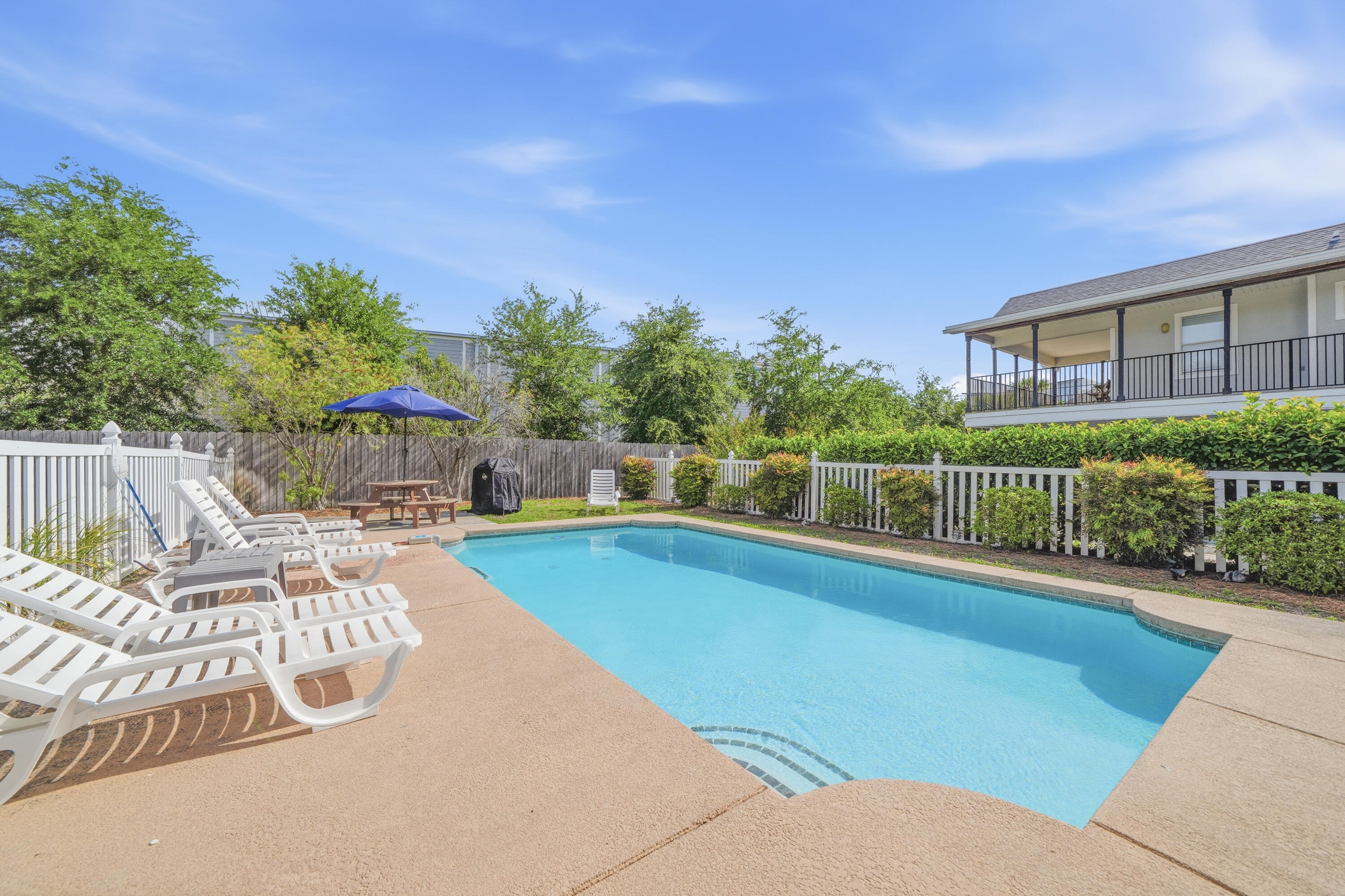 WINDANCER SHORES - Residential