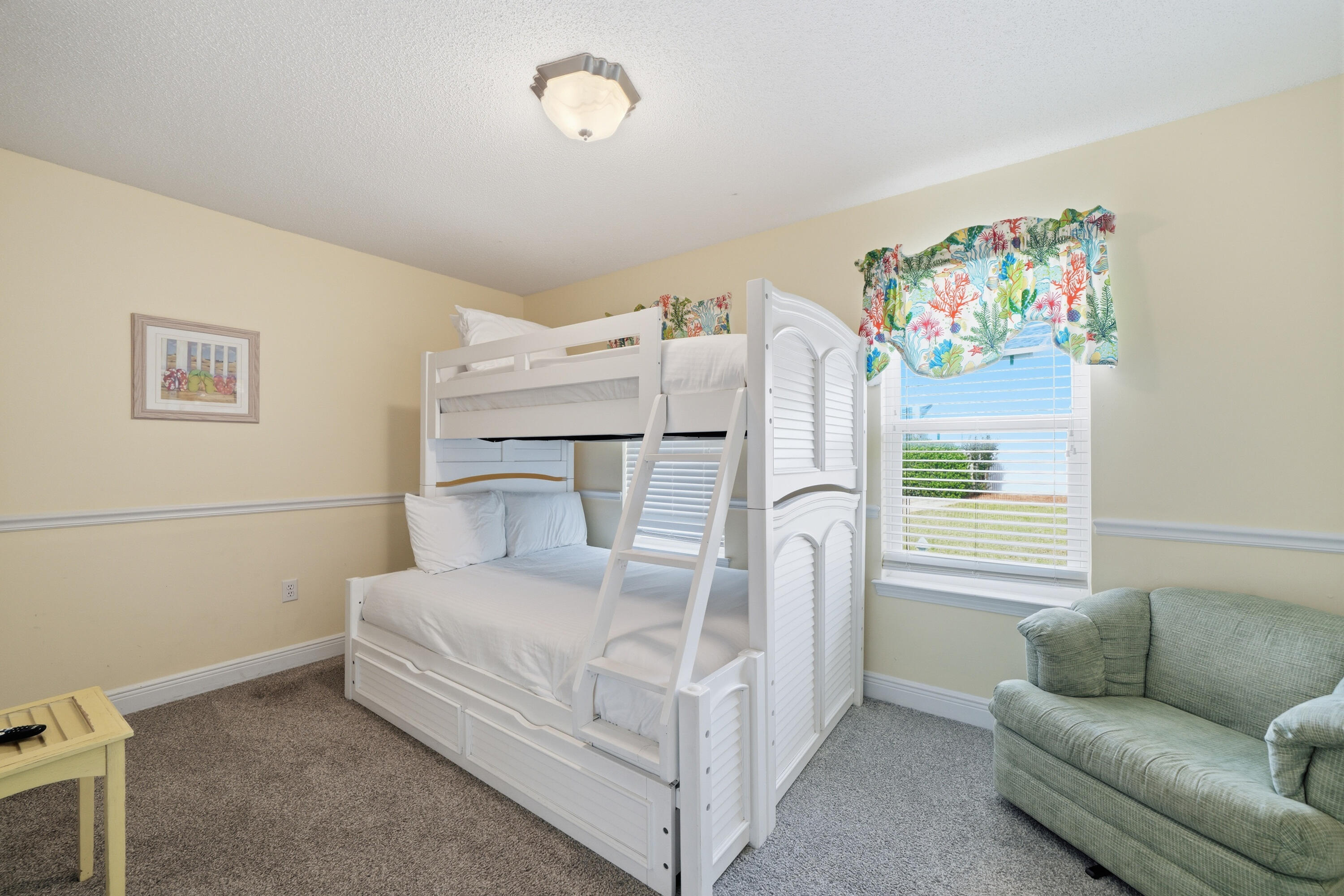 WINDANCER SHORES - Residential