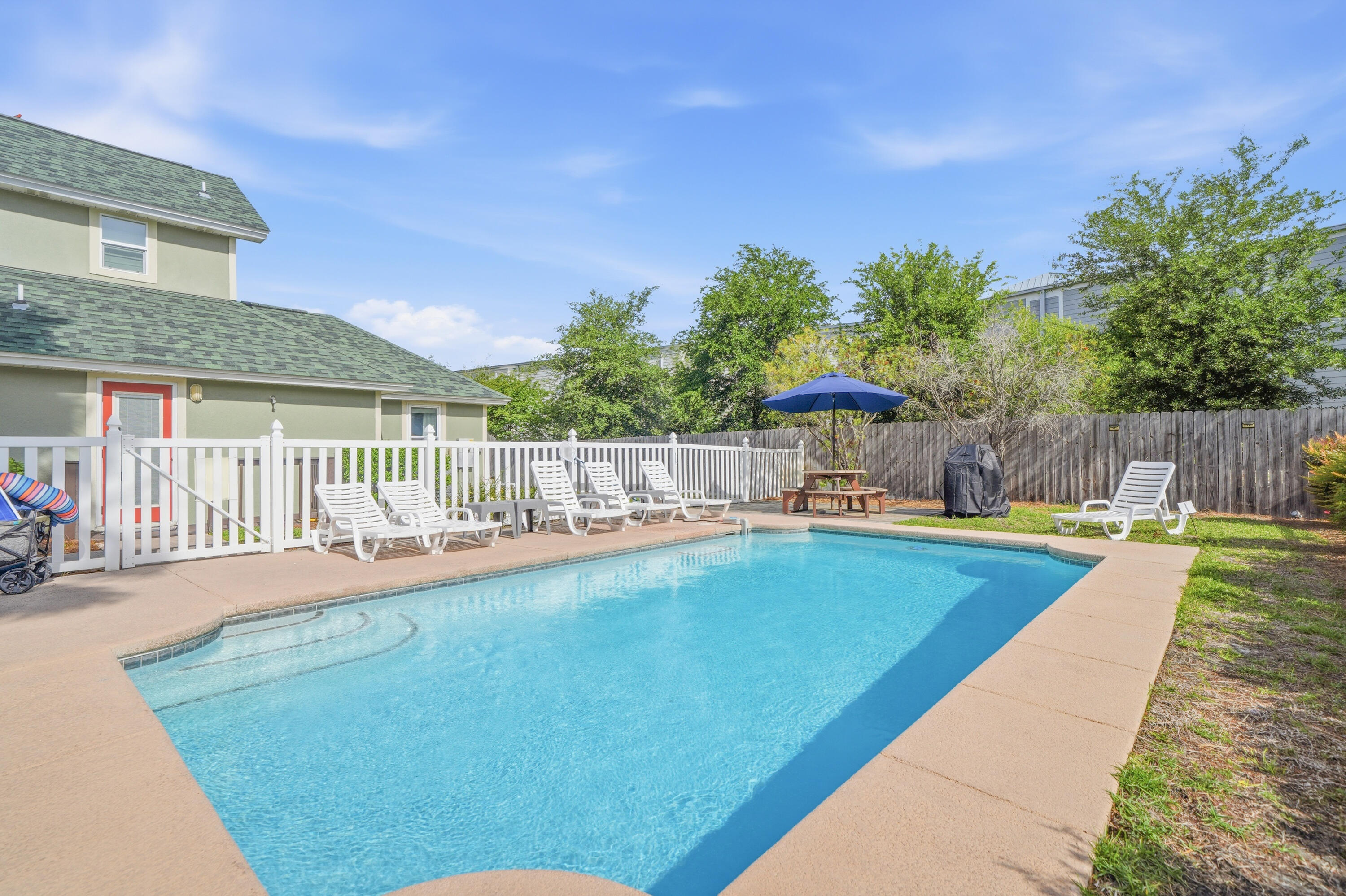 WINDANCER SHORES - Residential