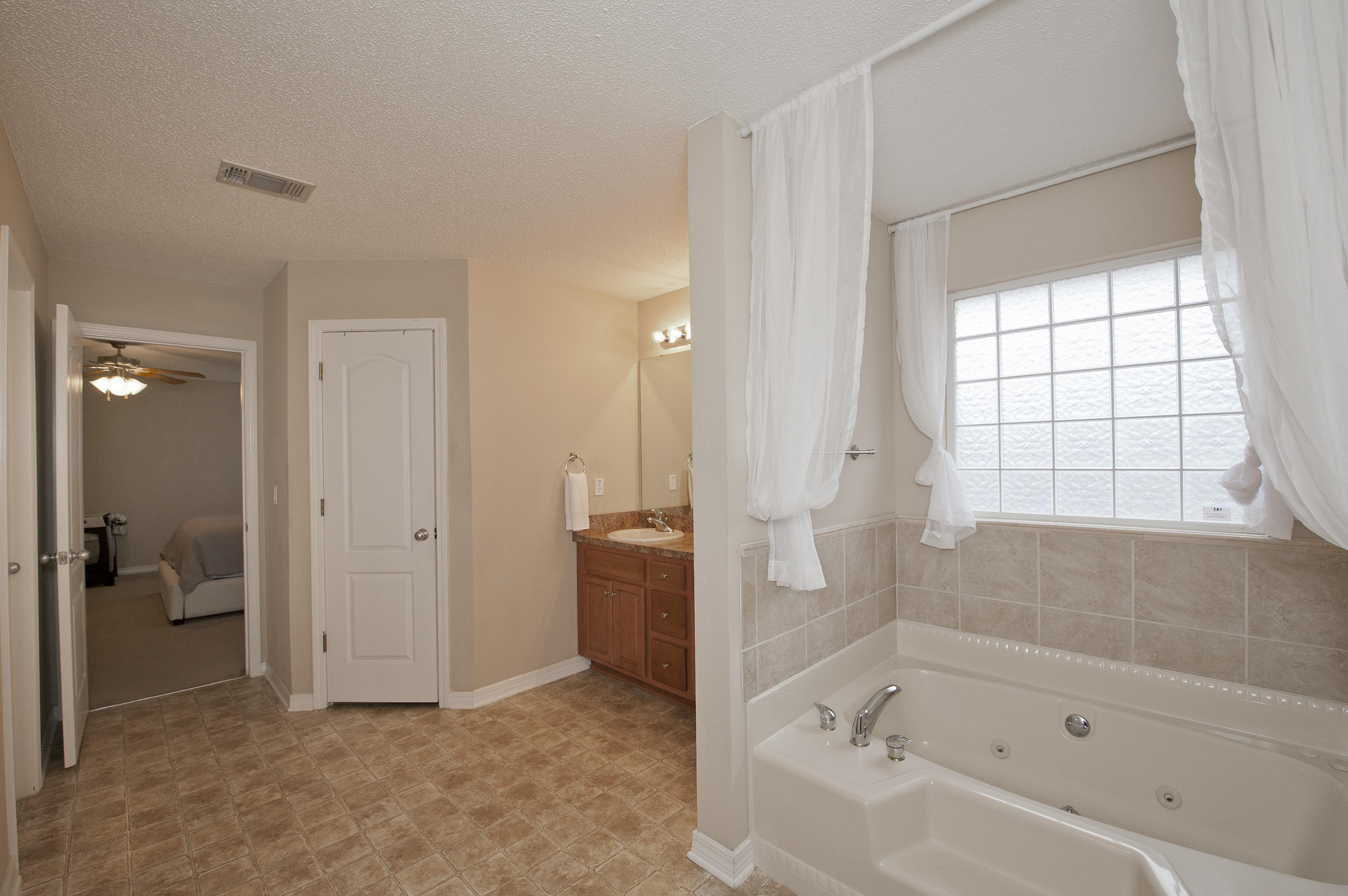 SKY RIDGE ESTATES 1ST ADD - Residential