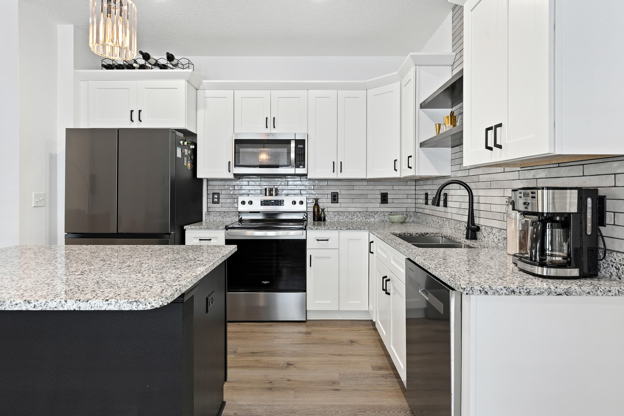 LAGRANGE LANDING - Residential