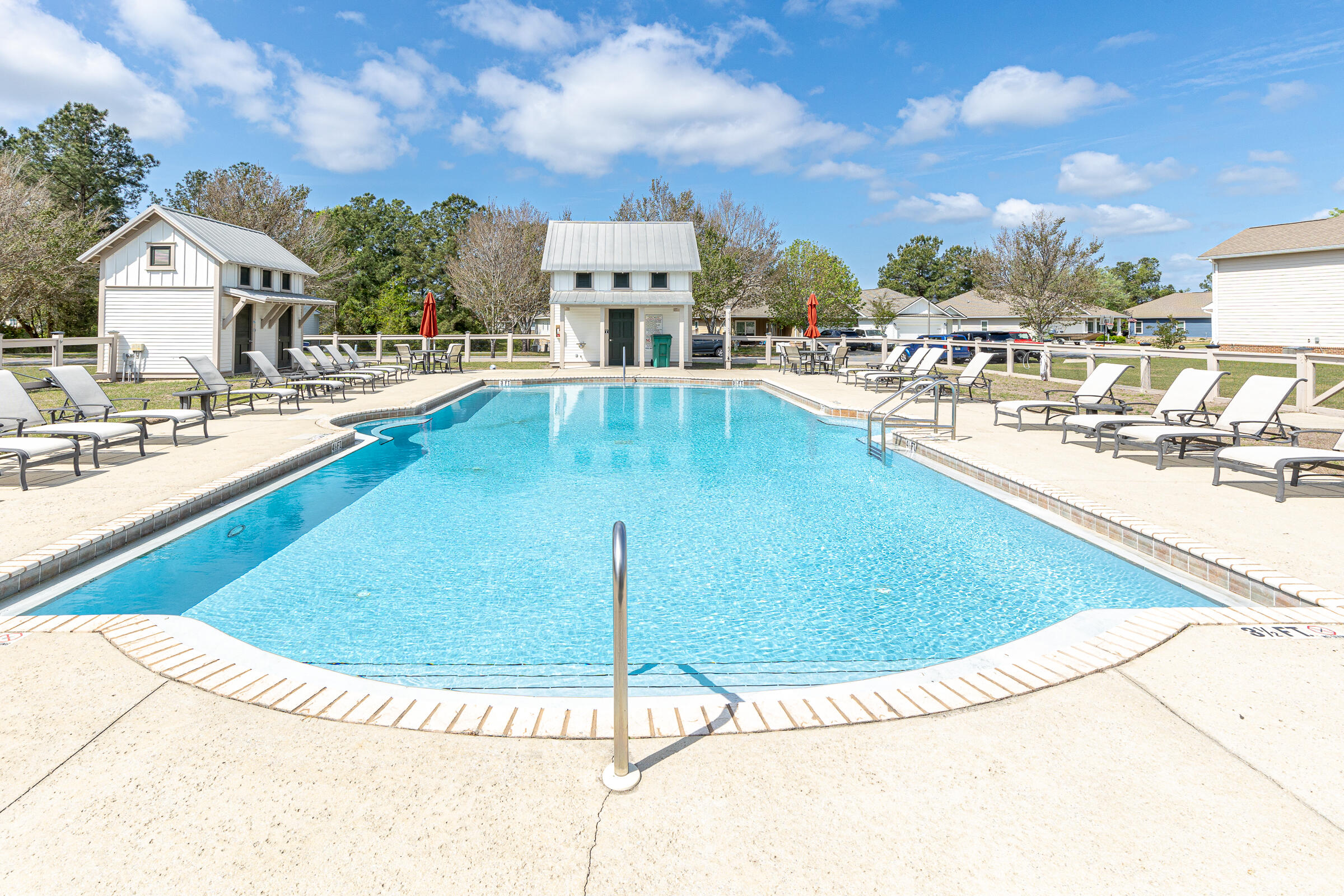 LAGRANGE LANDING - Residential