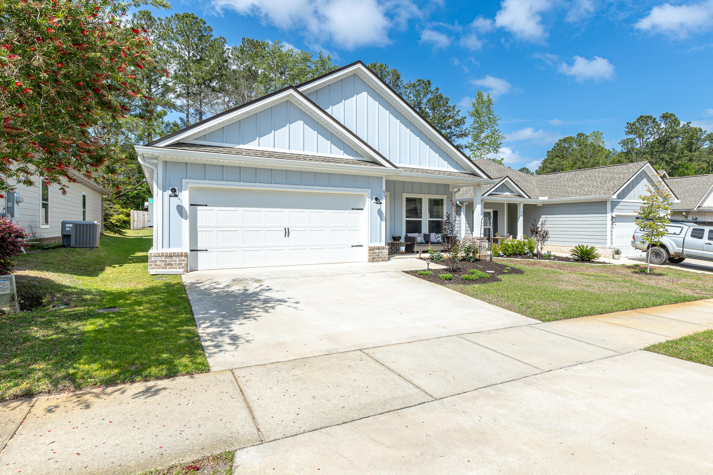 LAGRANGE LANDING - Residential