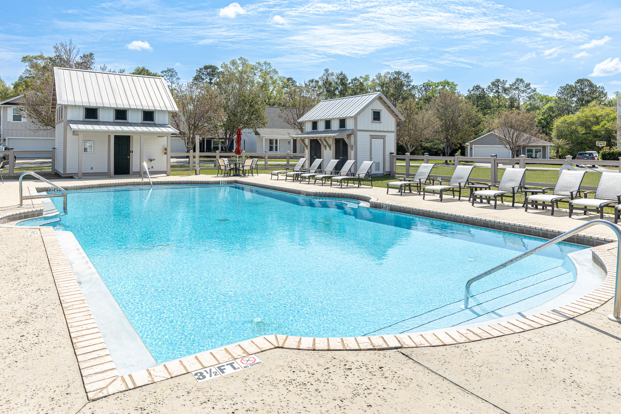 LAGRANGE LANDING - Residential