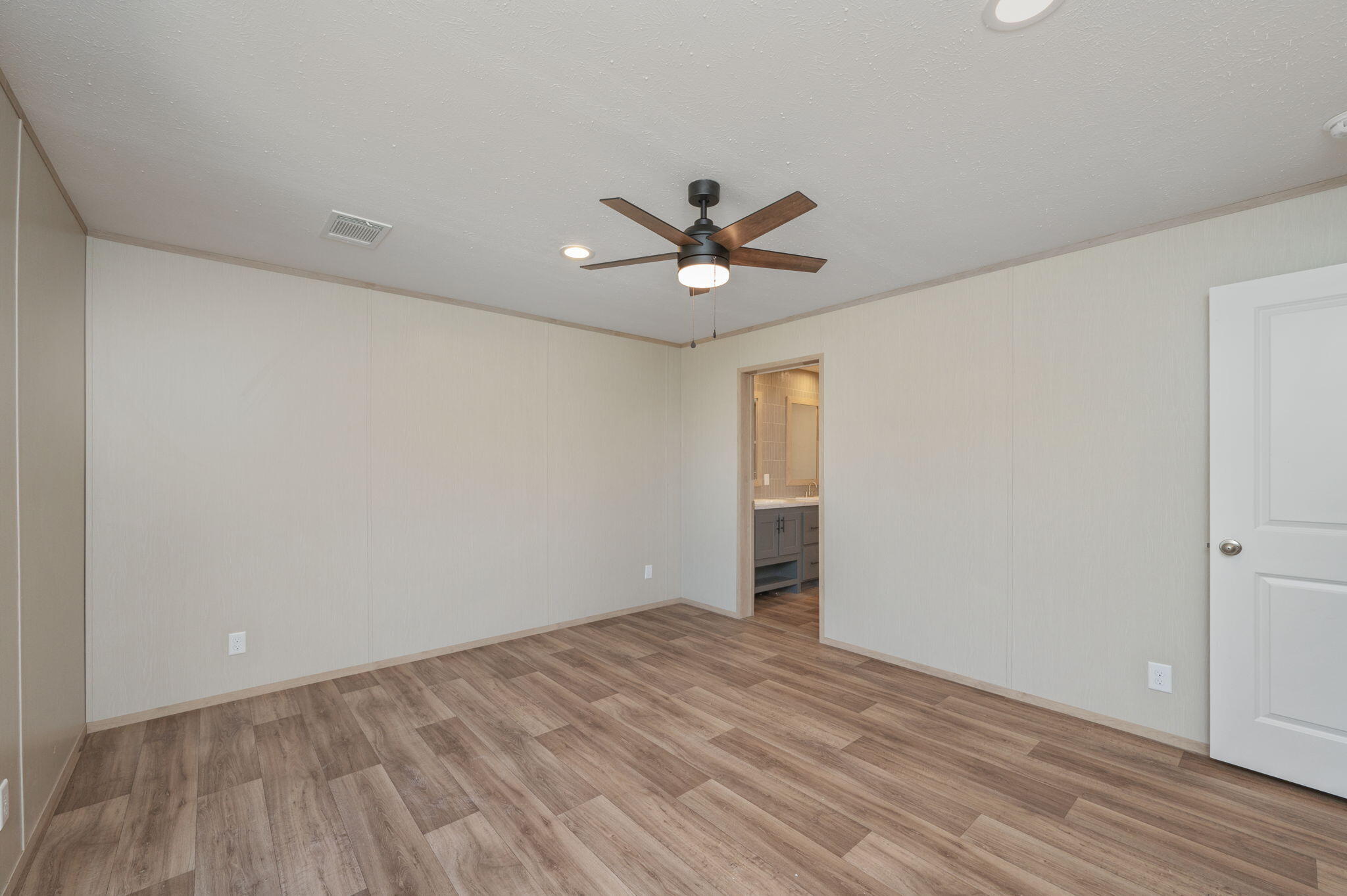 OAKWOOD HILLS UNIT 1 - Residential