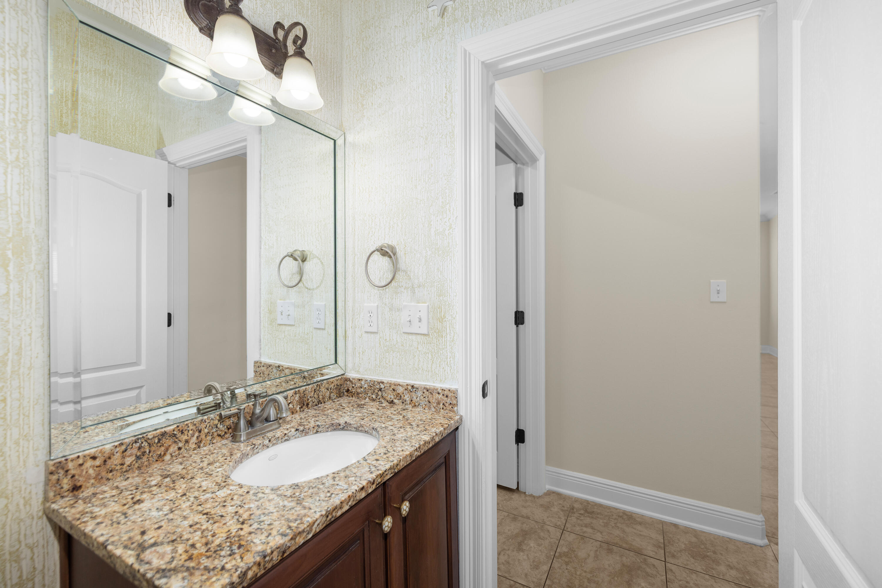 BAYWALK LANDING - Residential