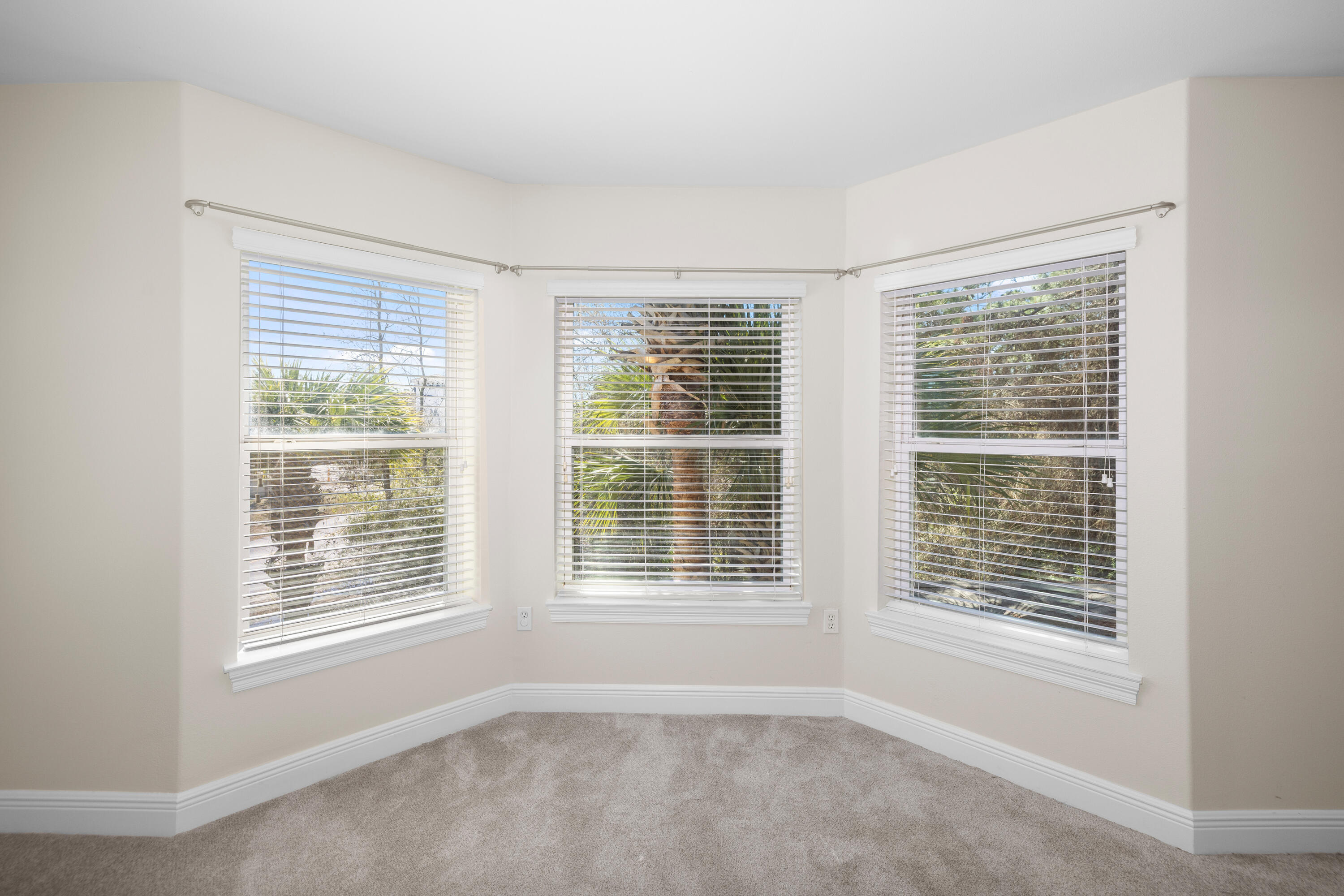 BAYWALK LANDING - Residential