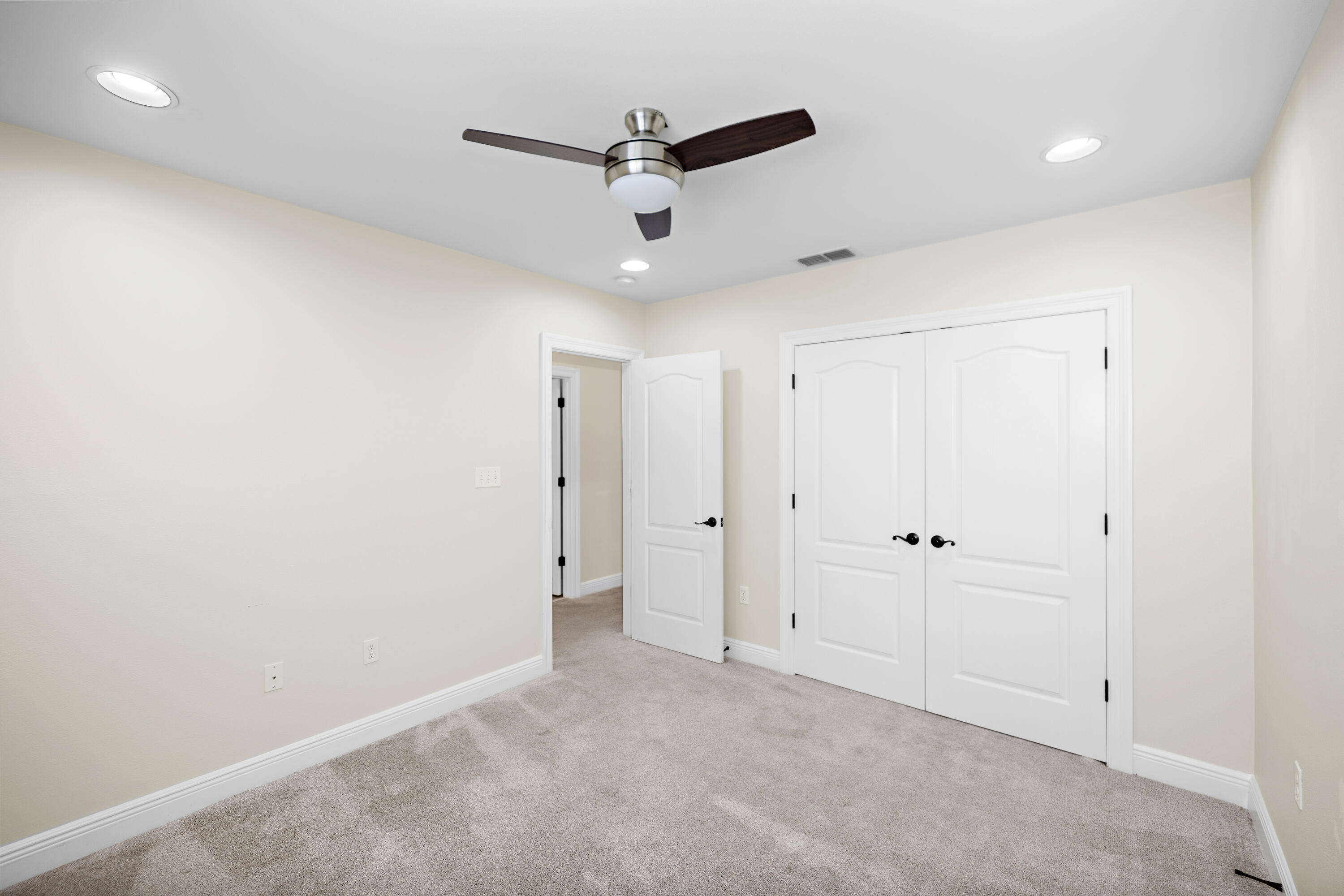 BAYWALK LANDING - Residential