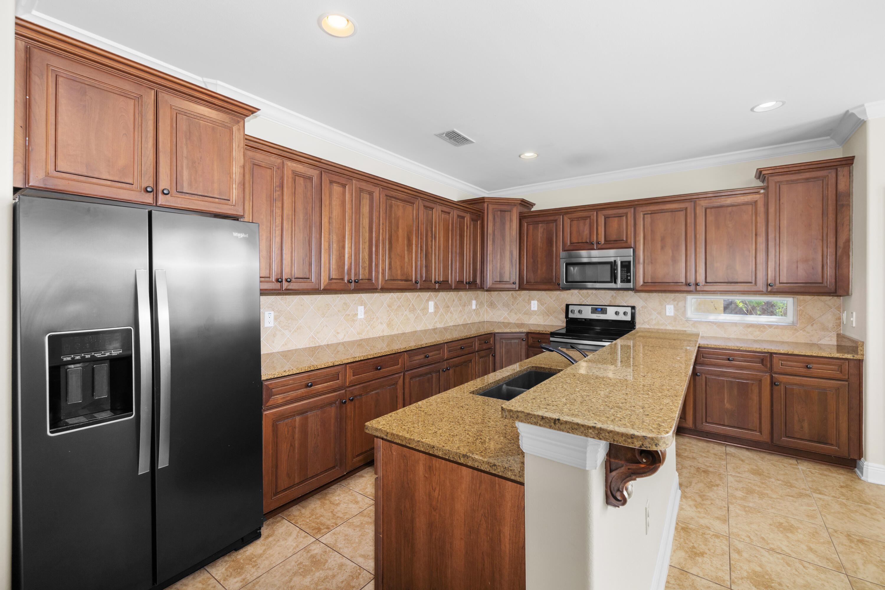 BAYWALK LANDING - Residential