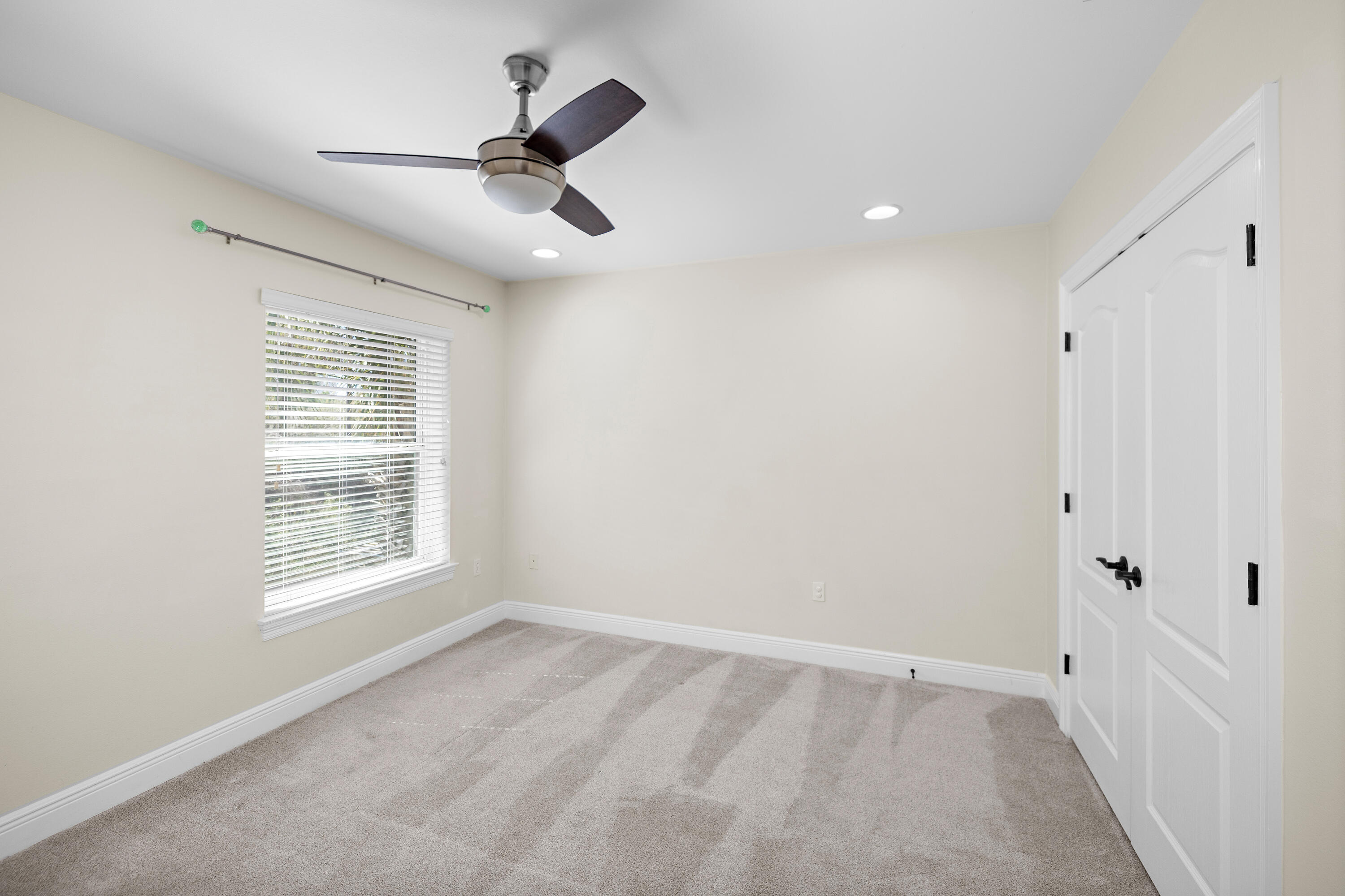 BAYWALK LANDING - Residential