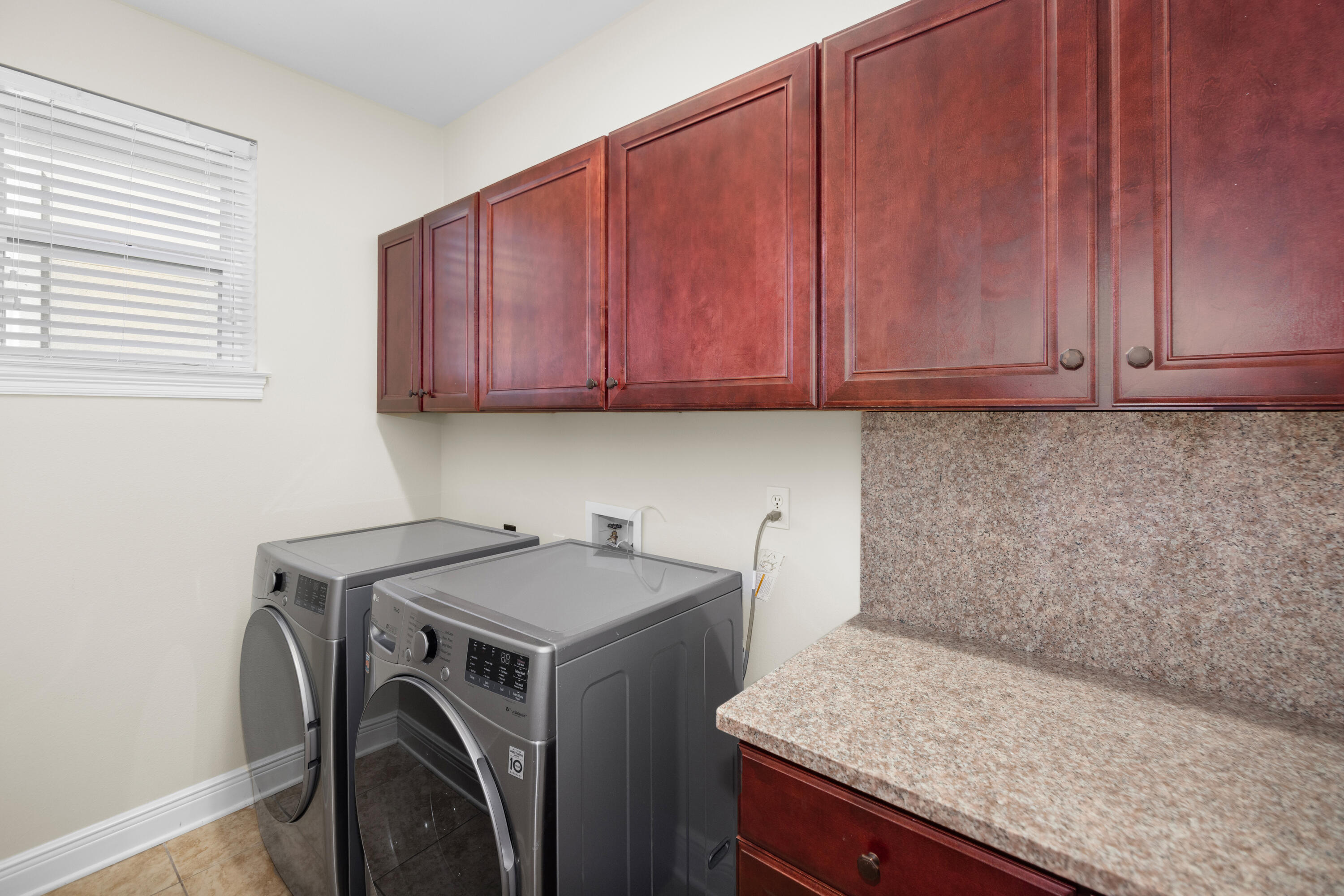 BAYWALK LANDING - Residential