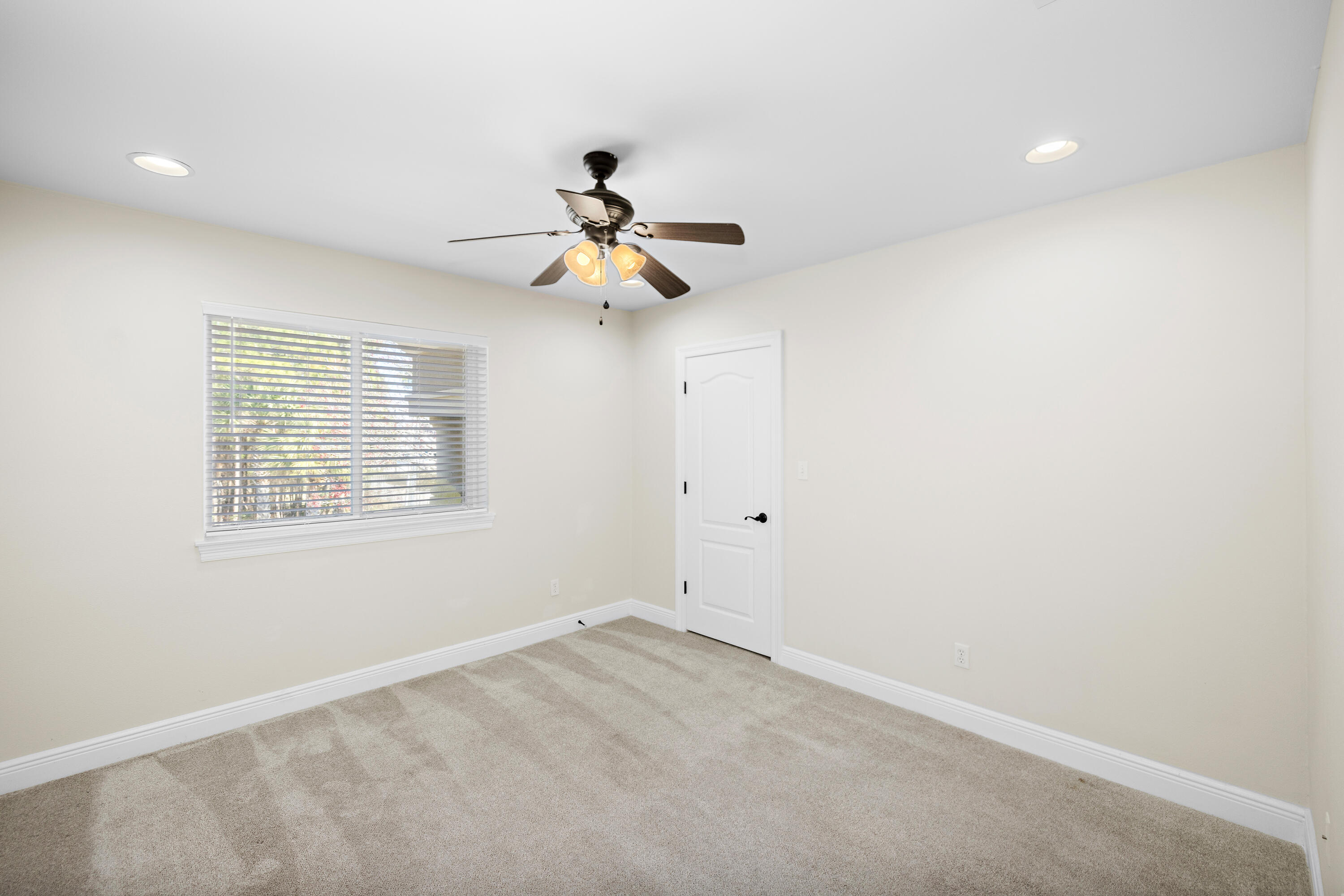 BAYWALK LANDING - Residential